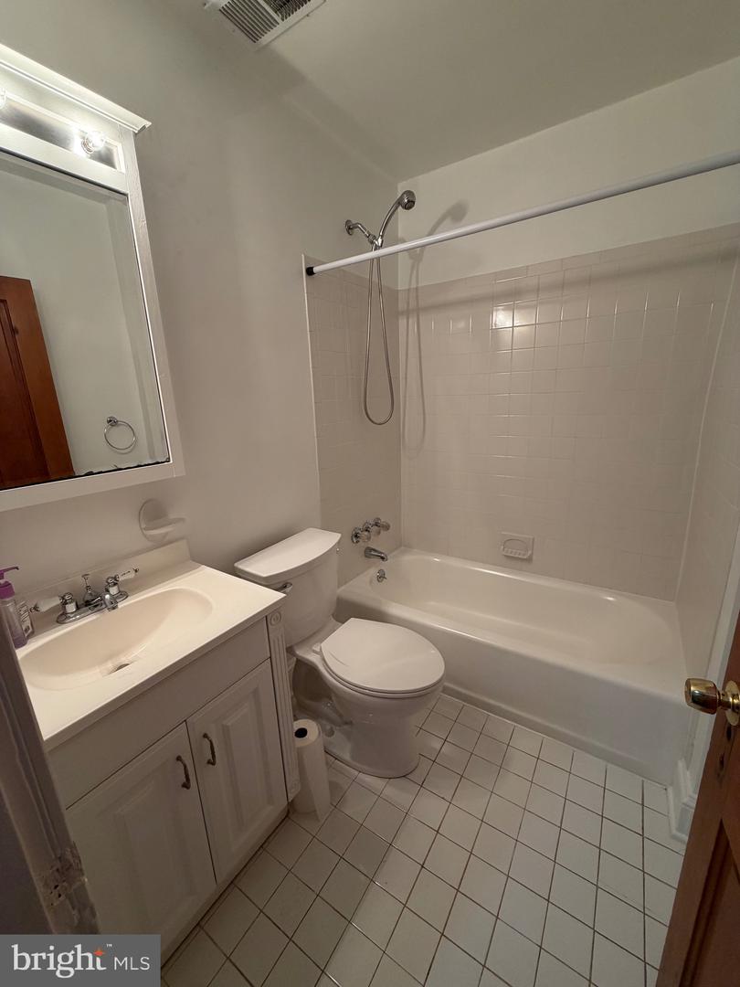 2753 Rayner Ave Property Photo 6