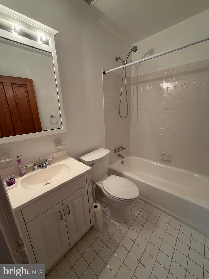 2753 Rayner Ave Property Photo 7