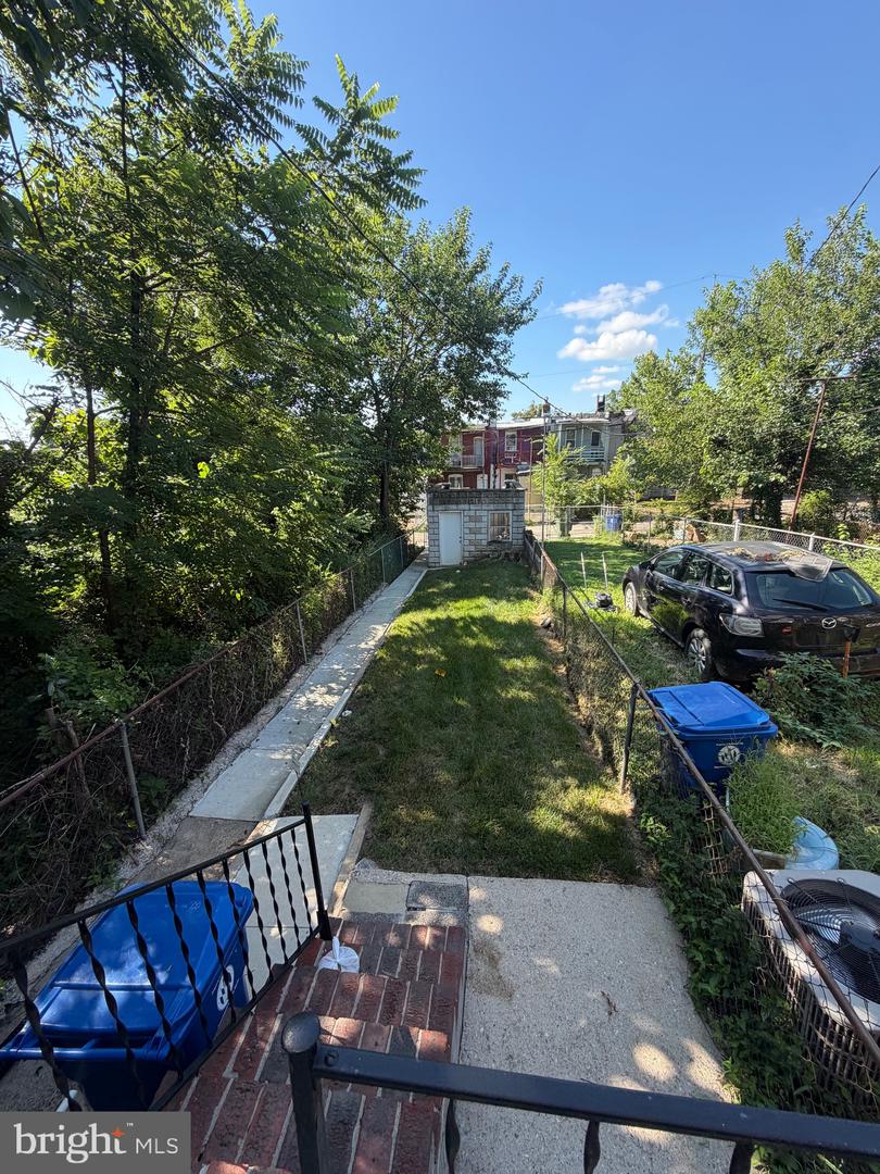 2753 Rayner Ave Property Photo 17