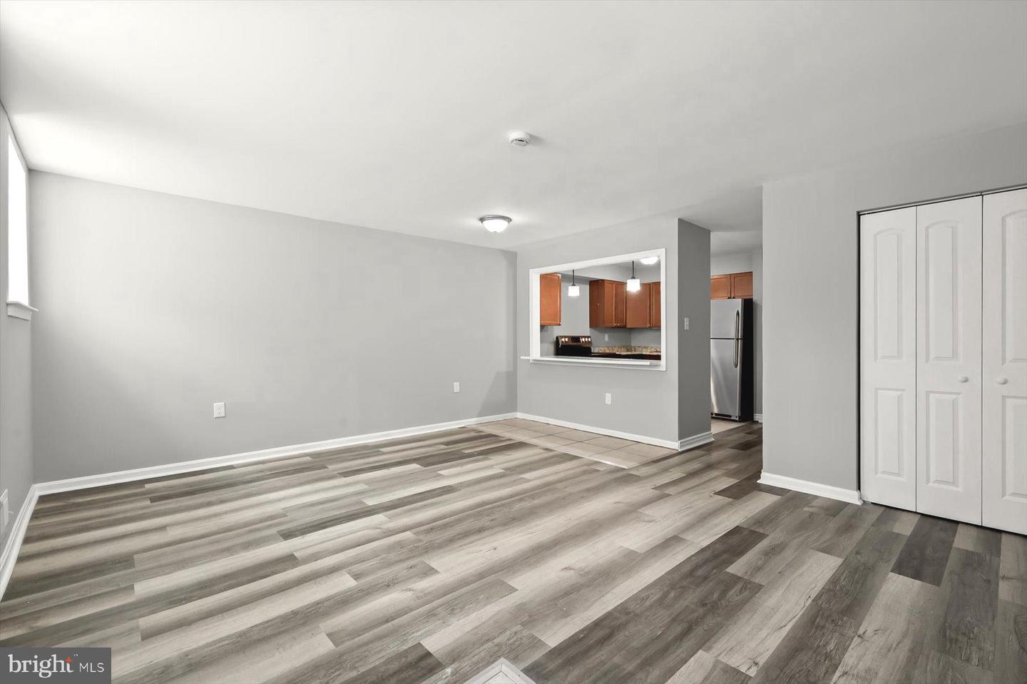906 N Fulton Ave Property Photo 5