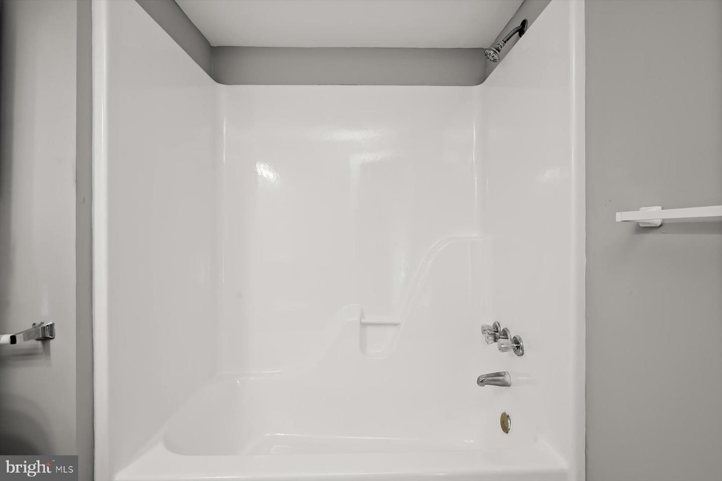 906 N Fulton Ave Property Photo 13
