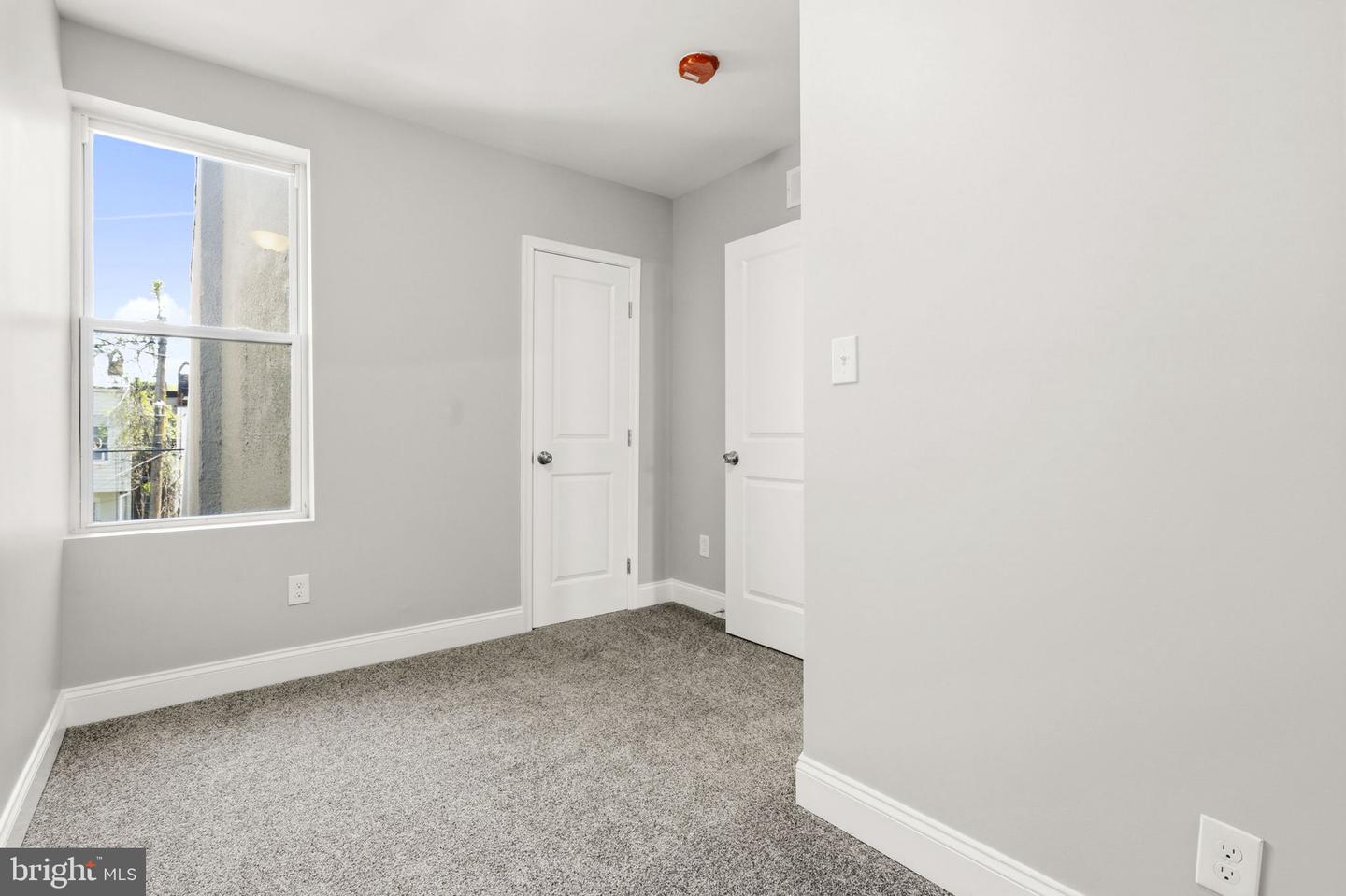 1619 Appleton St Property Photo 14