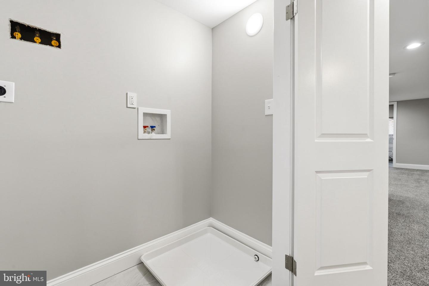 1619 Appleton St Property Photo 26