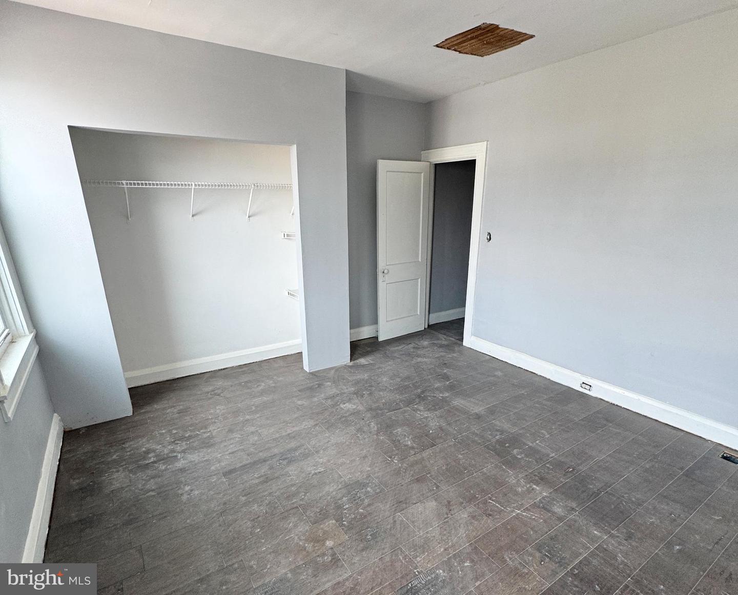 2721 Pelham Ave Property Photo 11