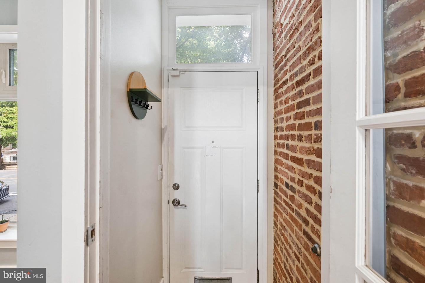 18 N East Ave Property Photo 11