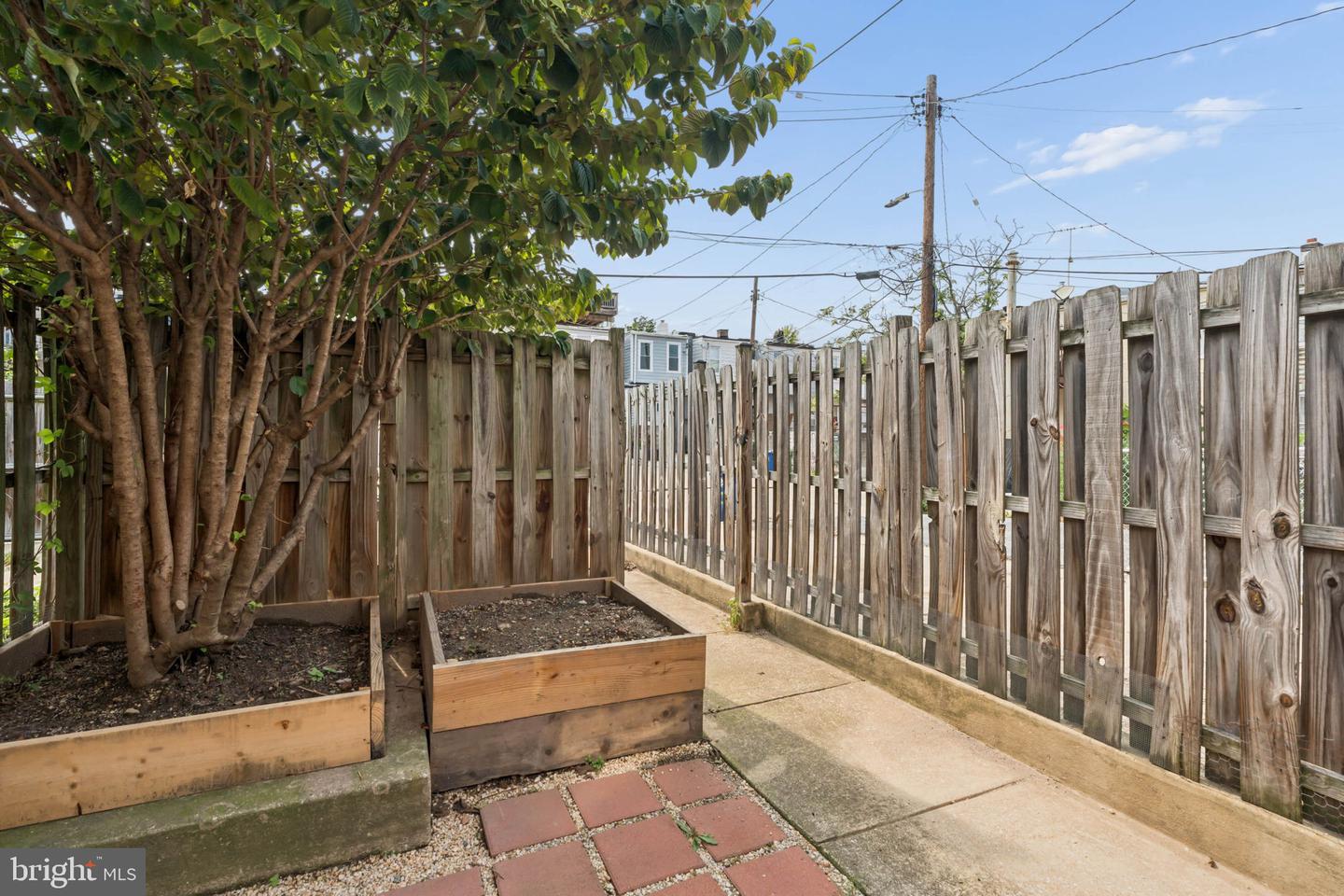 18 N East Ave Property Photo 47