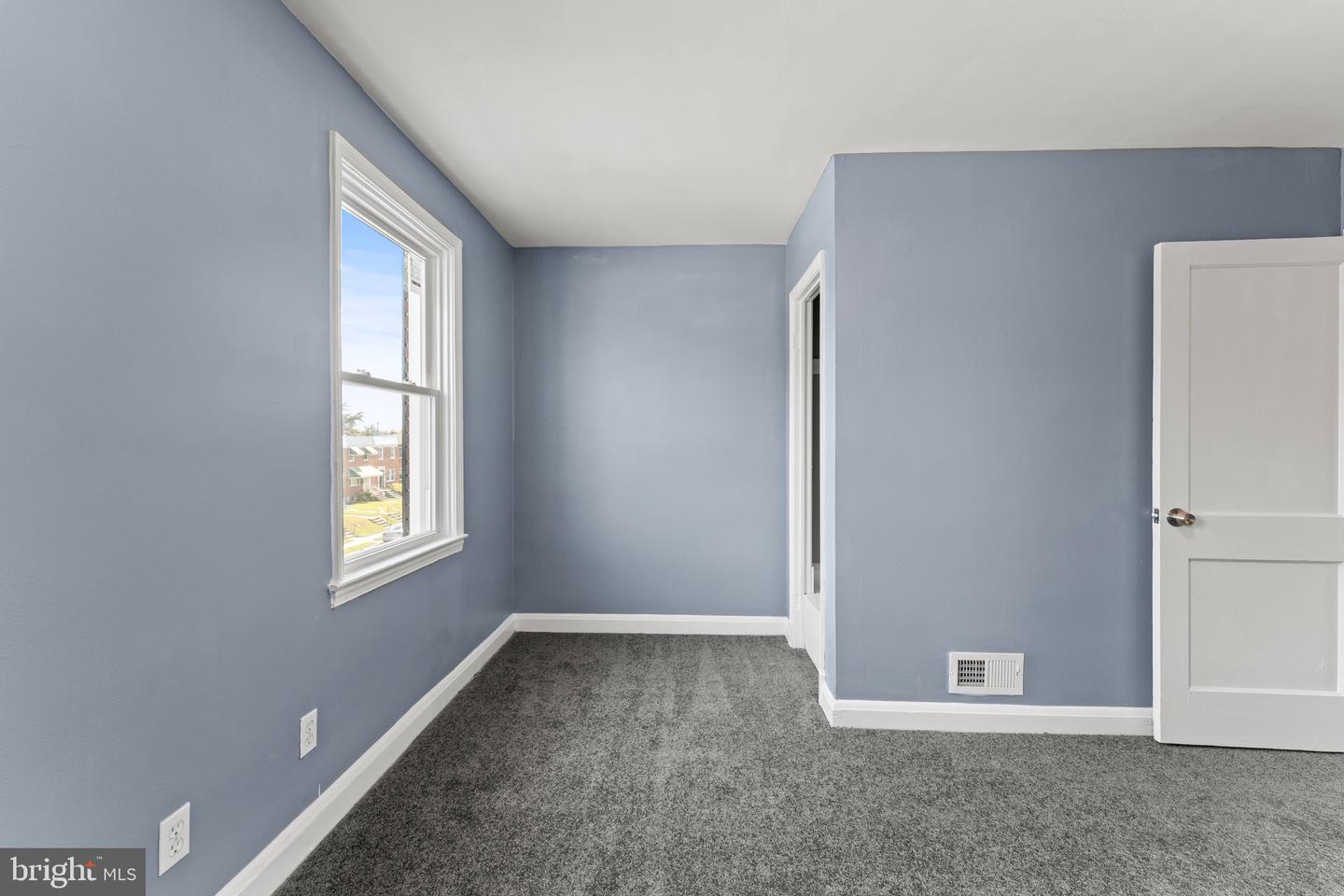 3693 Kenyon Ave Property Photo 22