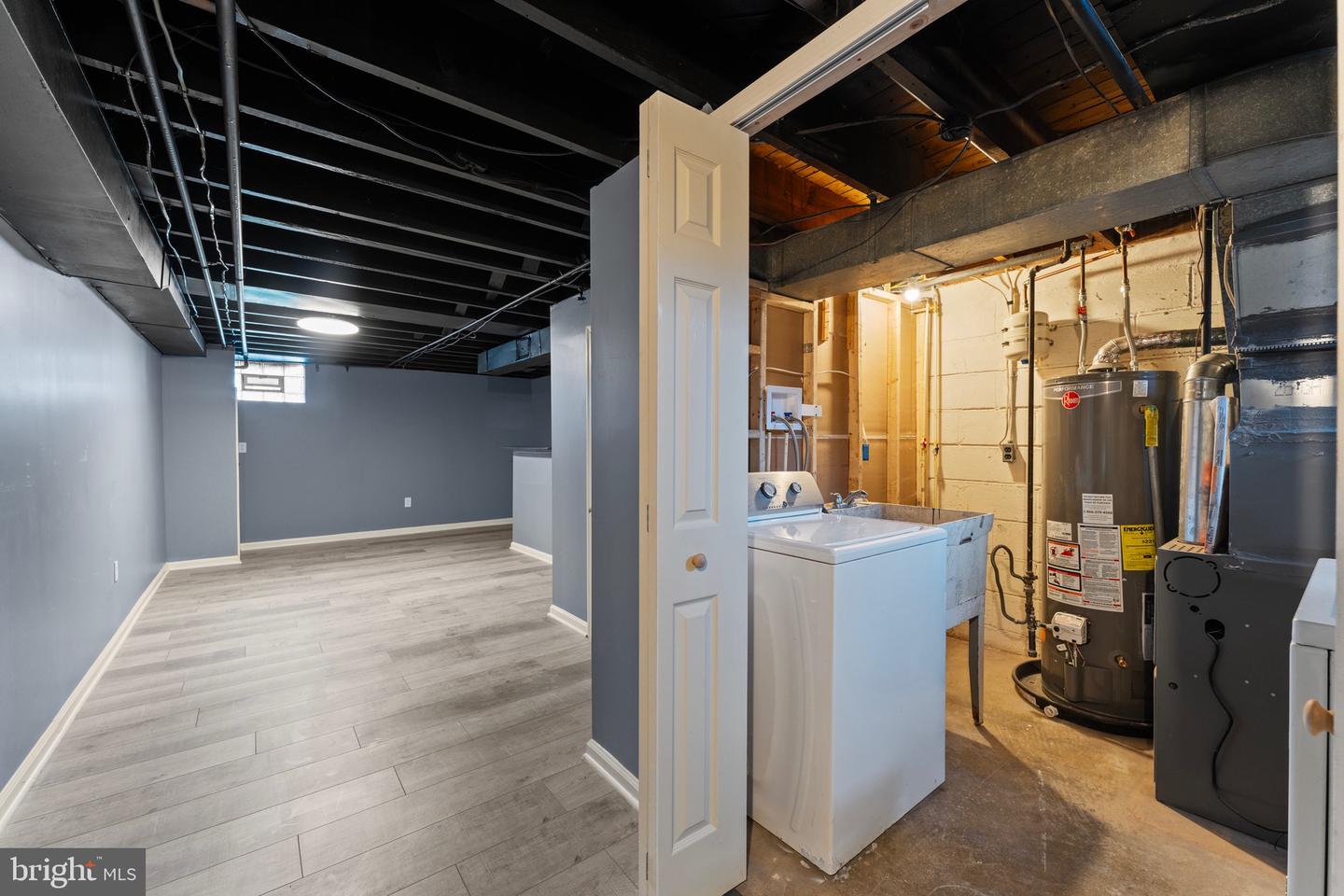 3693 Kenyon Ave Property Photo 29