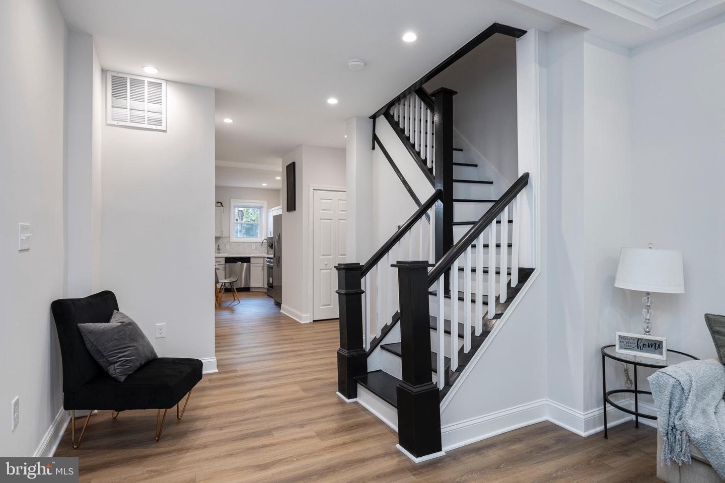 2033 N Bentalou St Property Photo 3