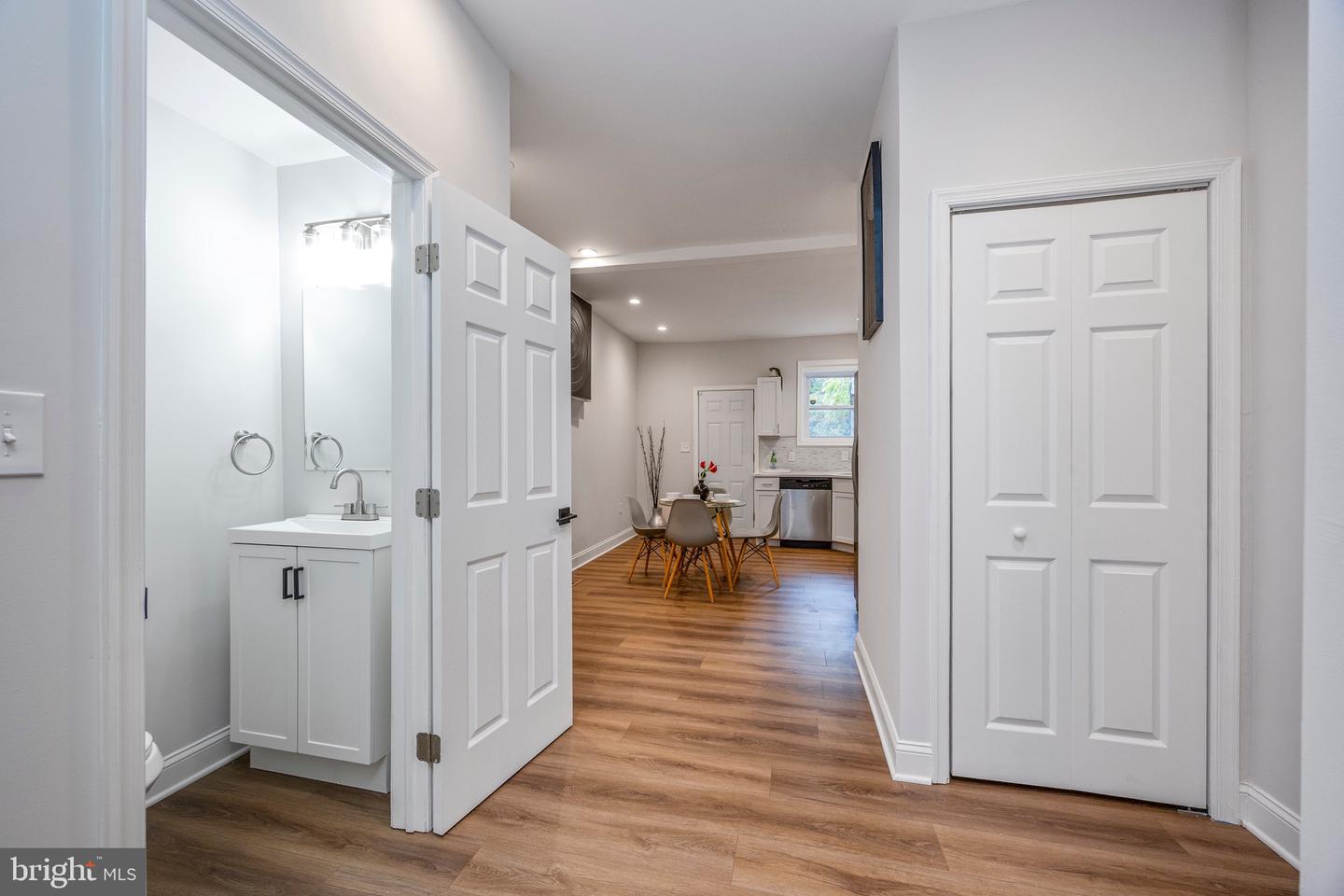 2033 N Bentalou St Property Photo 4