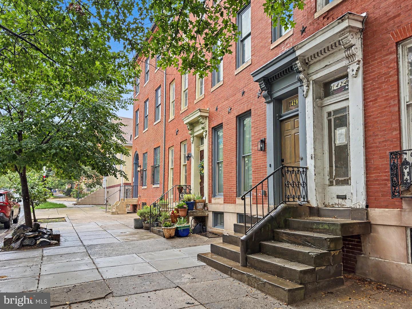 1424 Hollins St Property Photo 3
