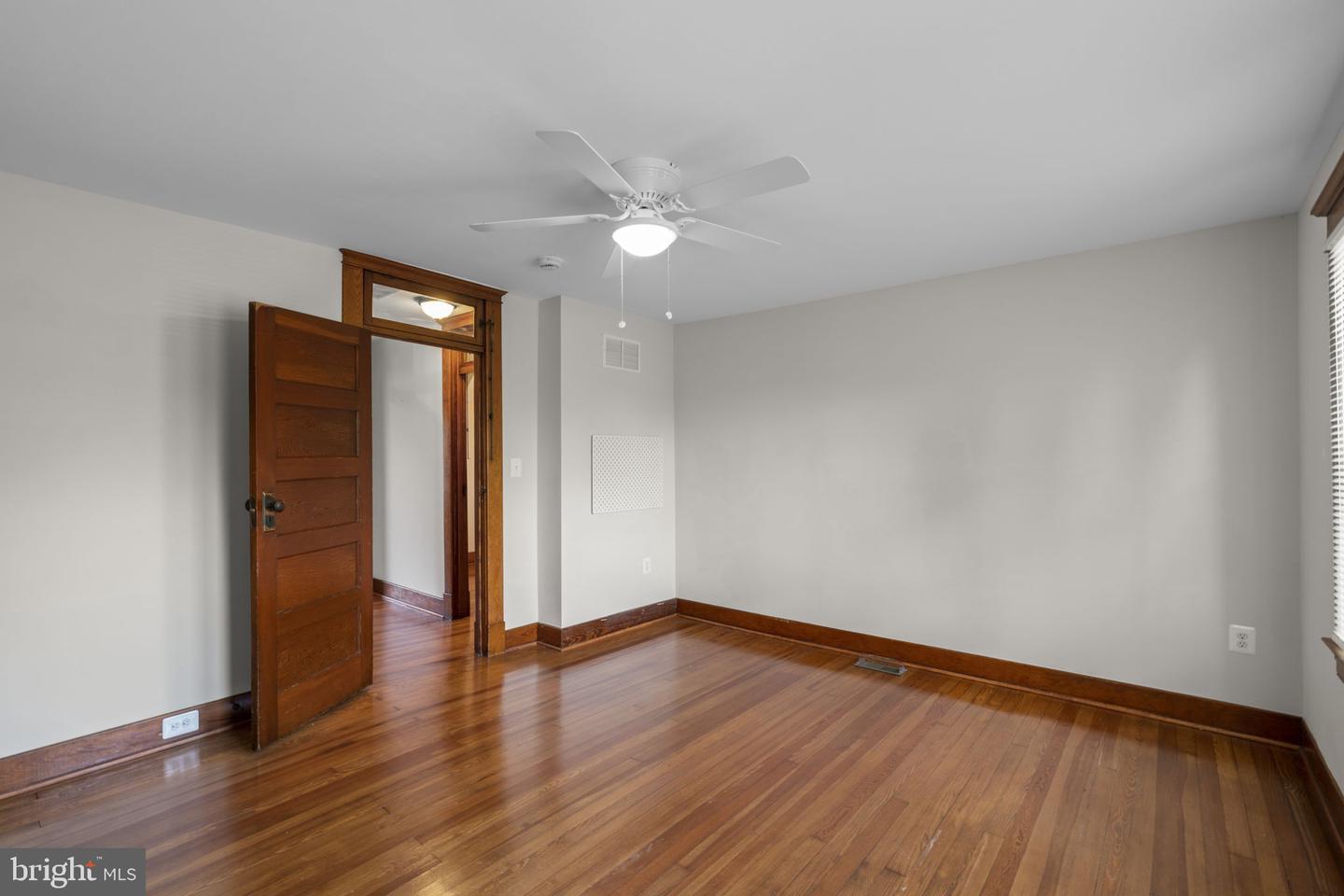 6004 Burgess Ave Property Photo 23