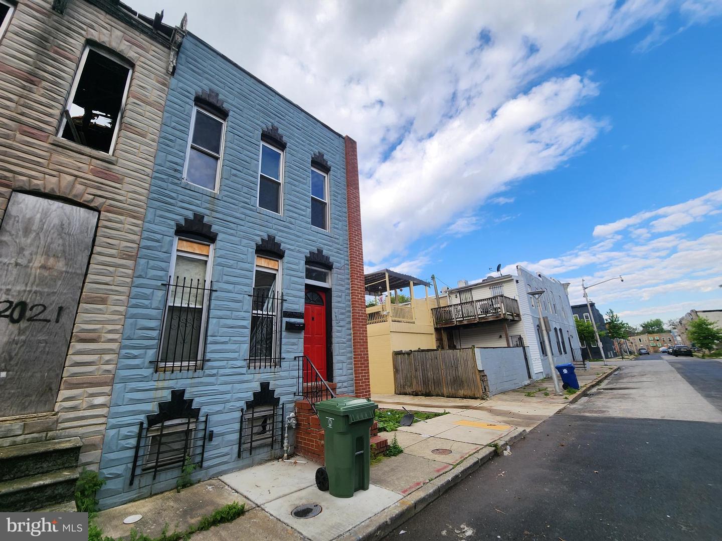 2023 Wilhelm St Property Photo 1