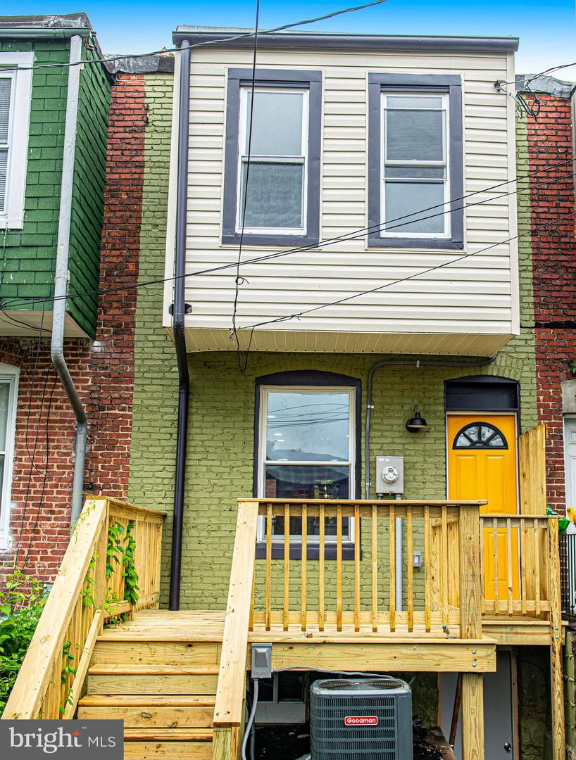 422 Ilchester Ave Property Photo 17