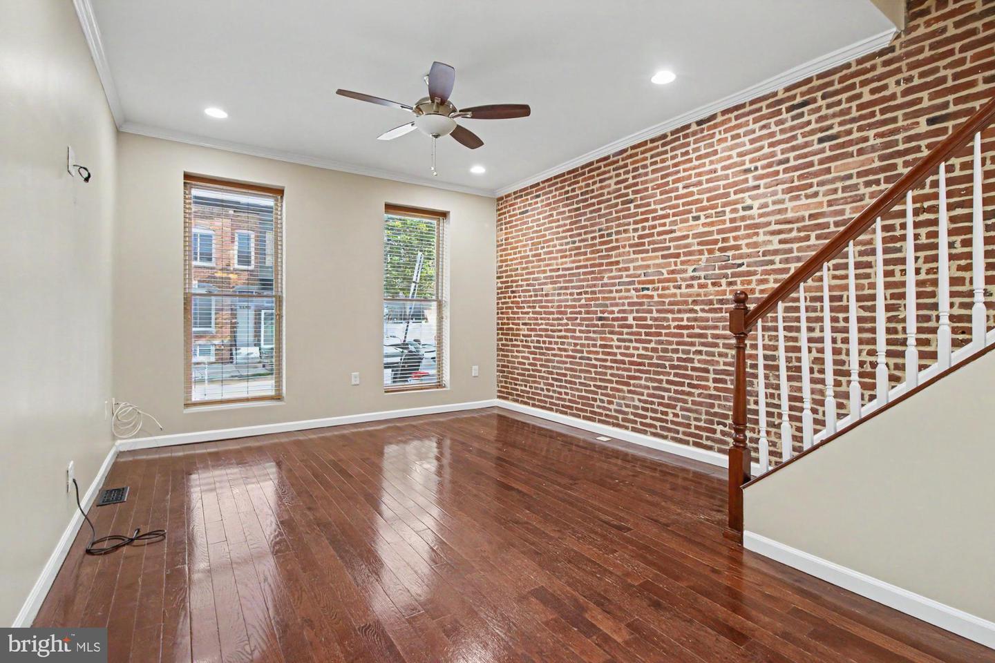 1 S East Ave Property Photo 3