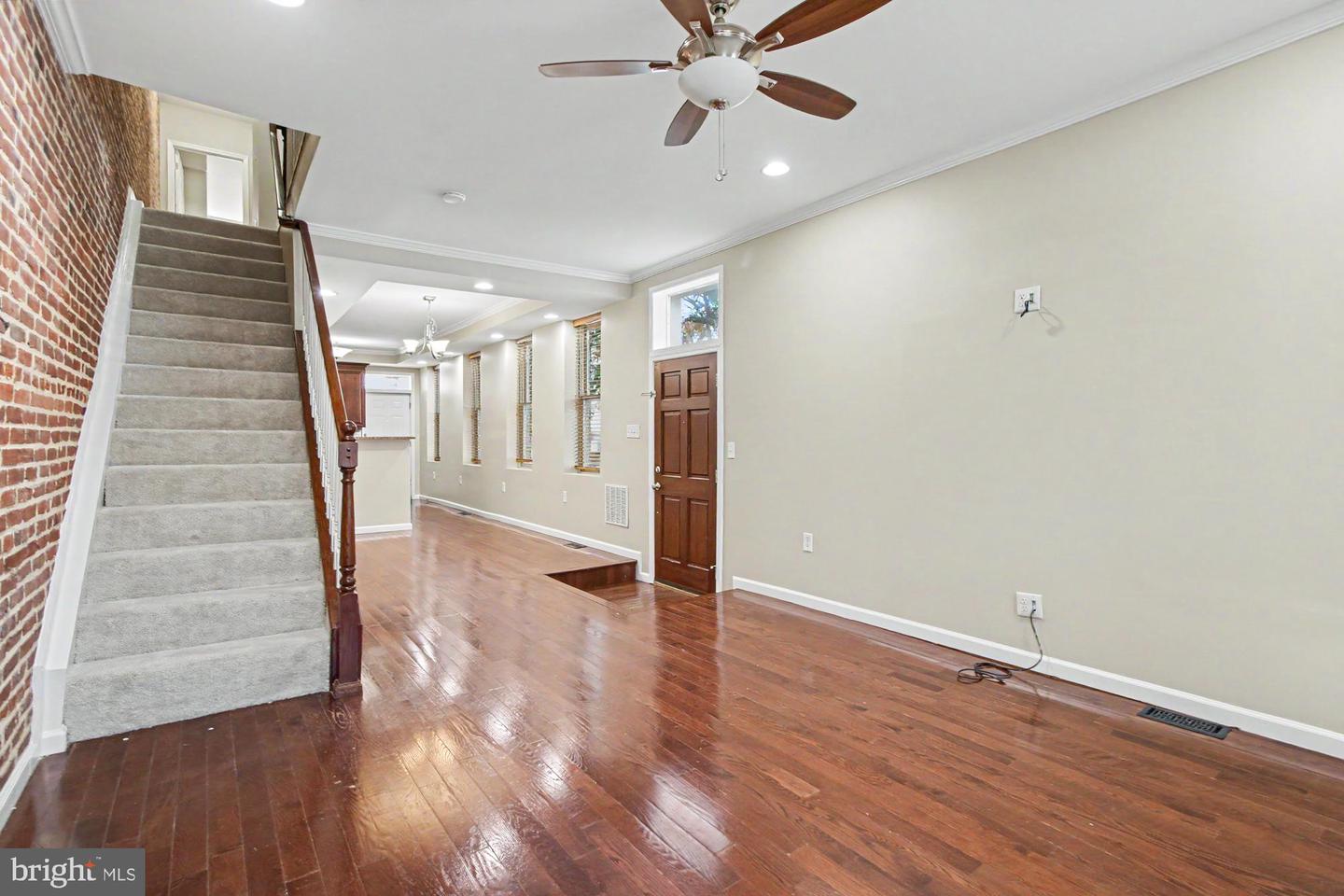 1 S East Ave Property Photo 5
