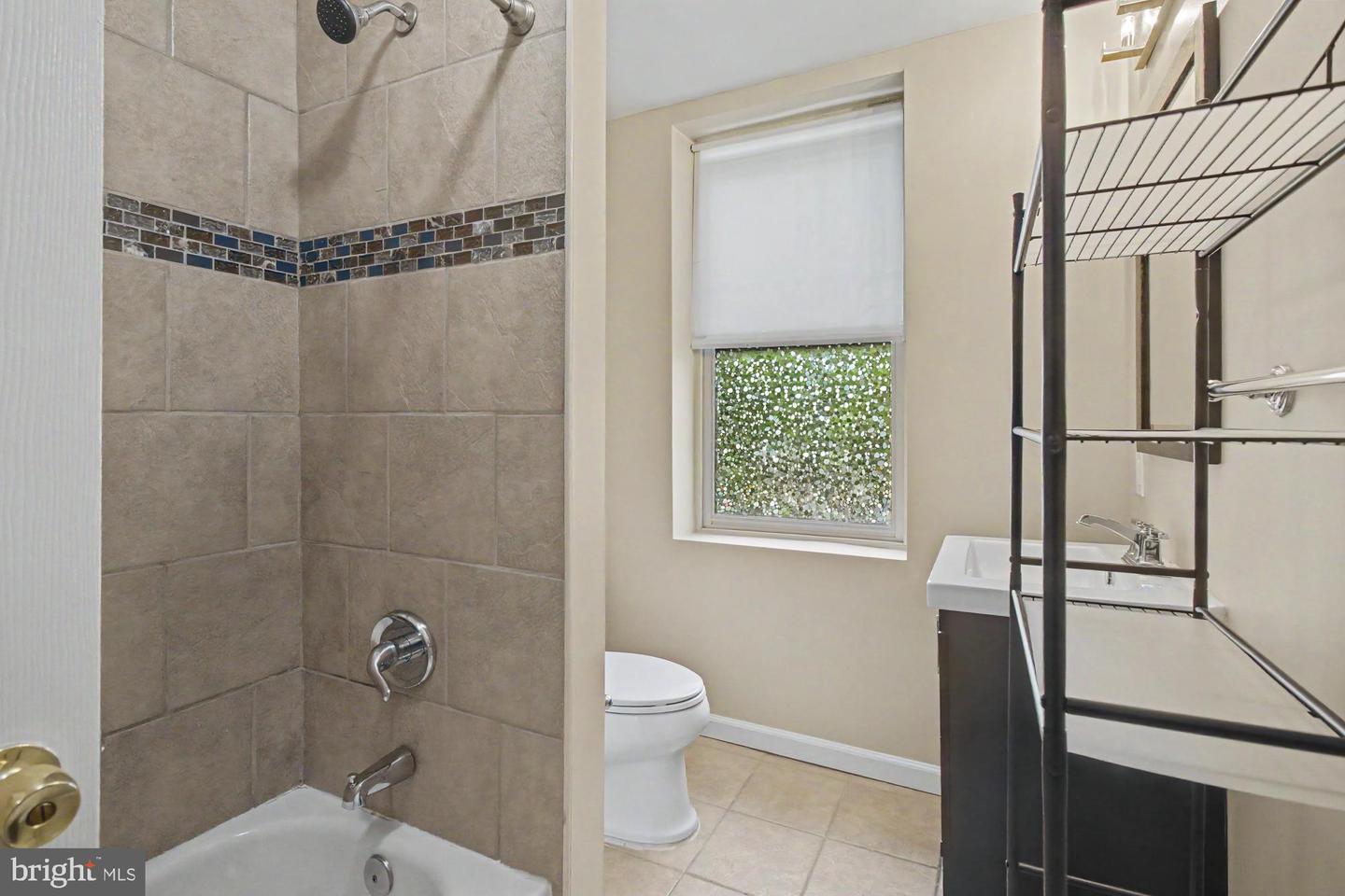 1 S East Ave Property Photo 18