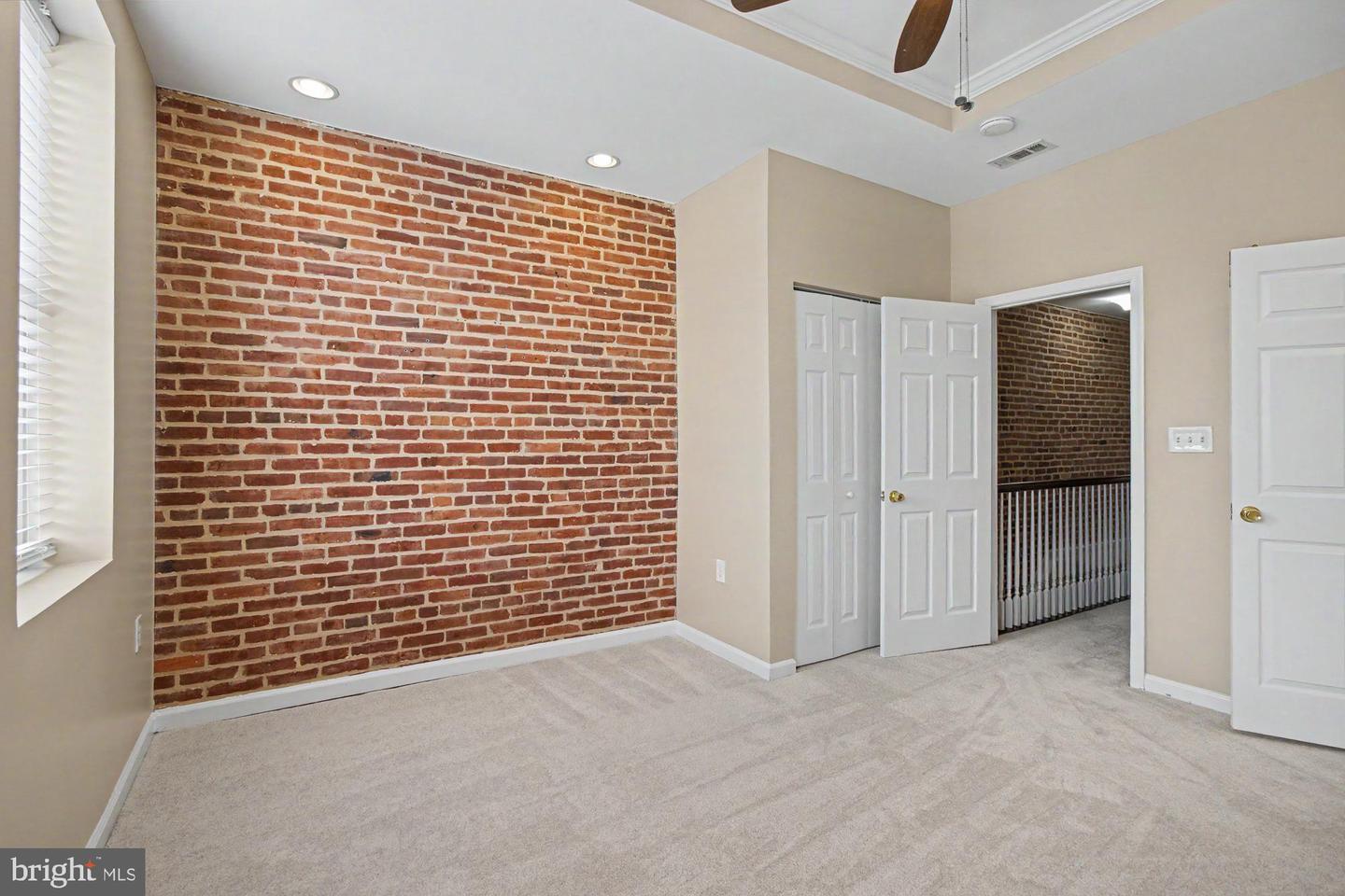 1 S East Ave Property Photo 26