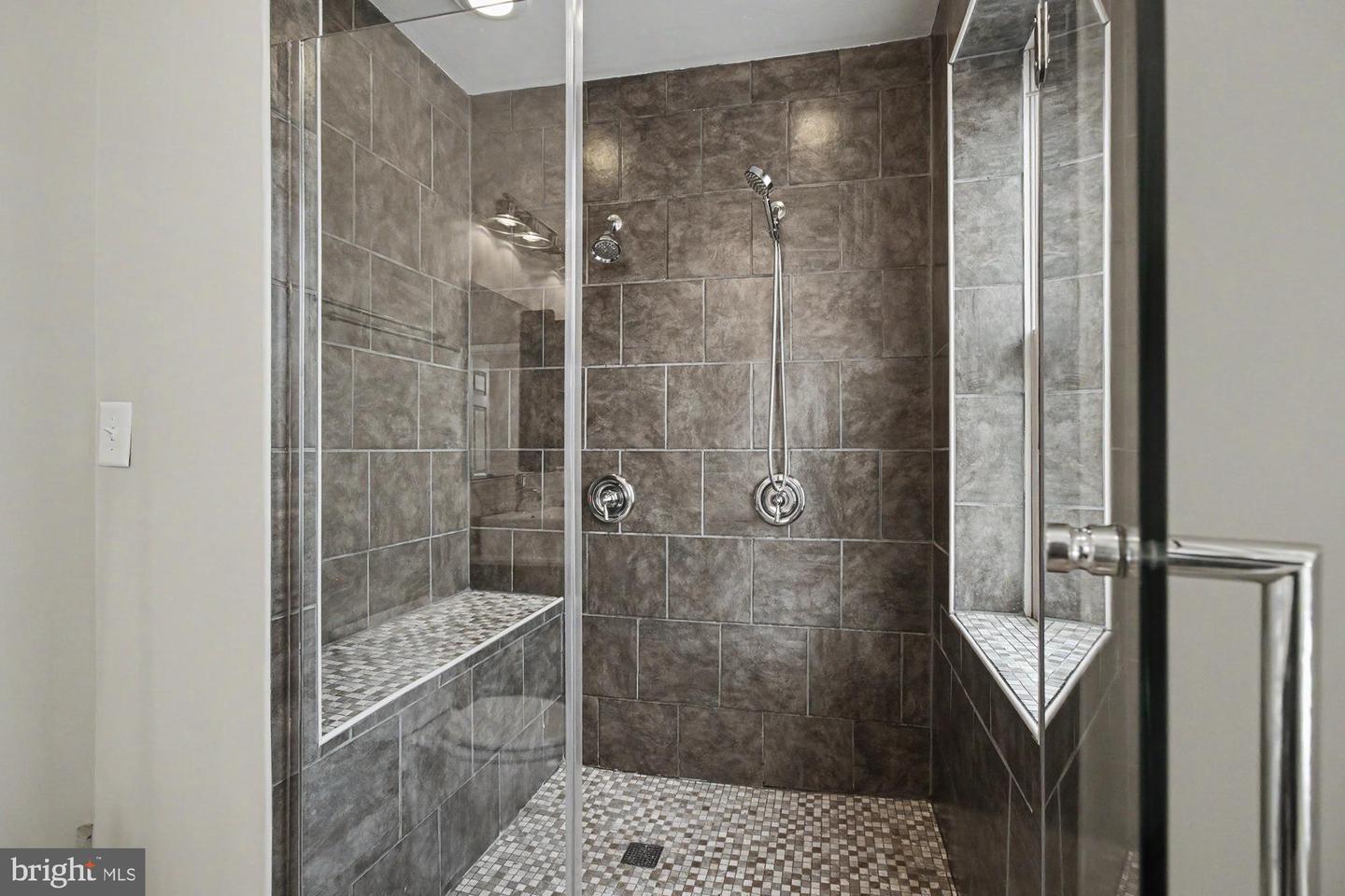 1 S East Ave Property Photo 30