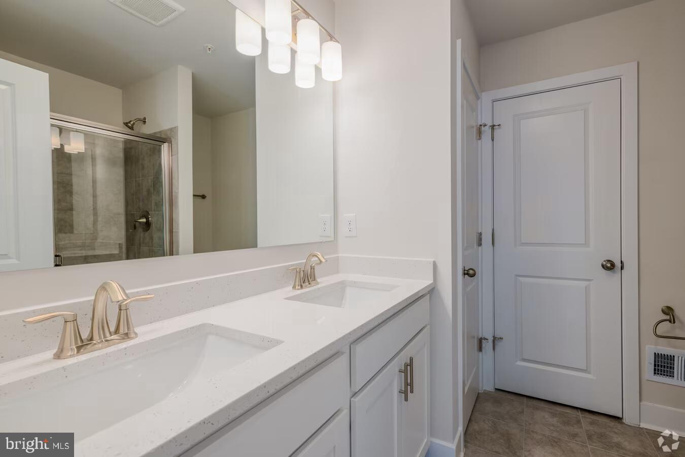 1815 Guilford Ave Property Photo 11
