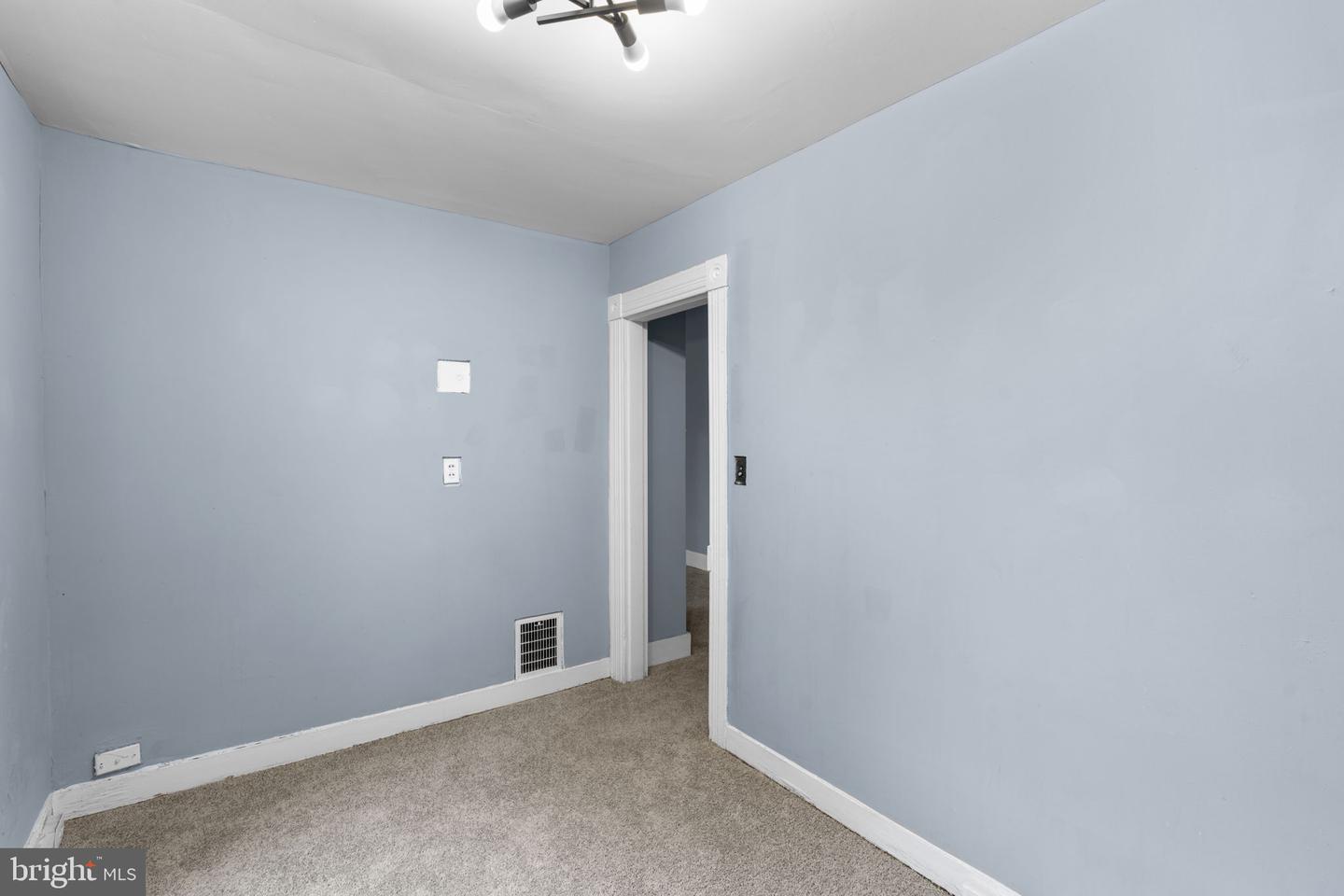 109 S Augusta Ave Property Photo 27