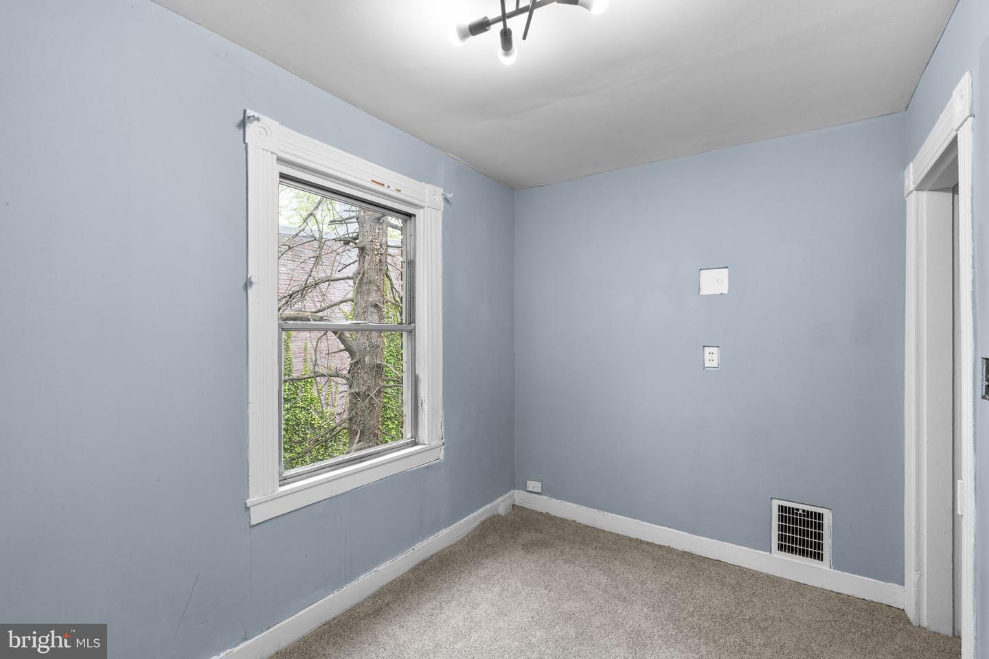 109 S Augusta Ave Property Photo 28