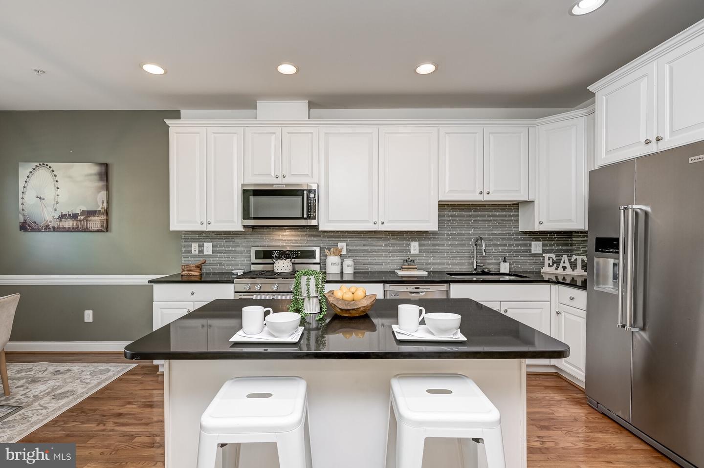 1236 Harbor Island Walk Property Photo 13