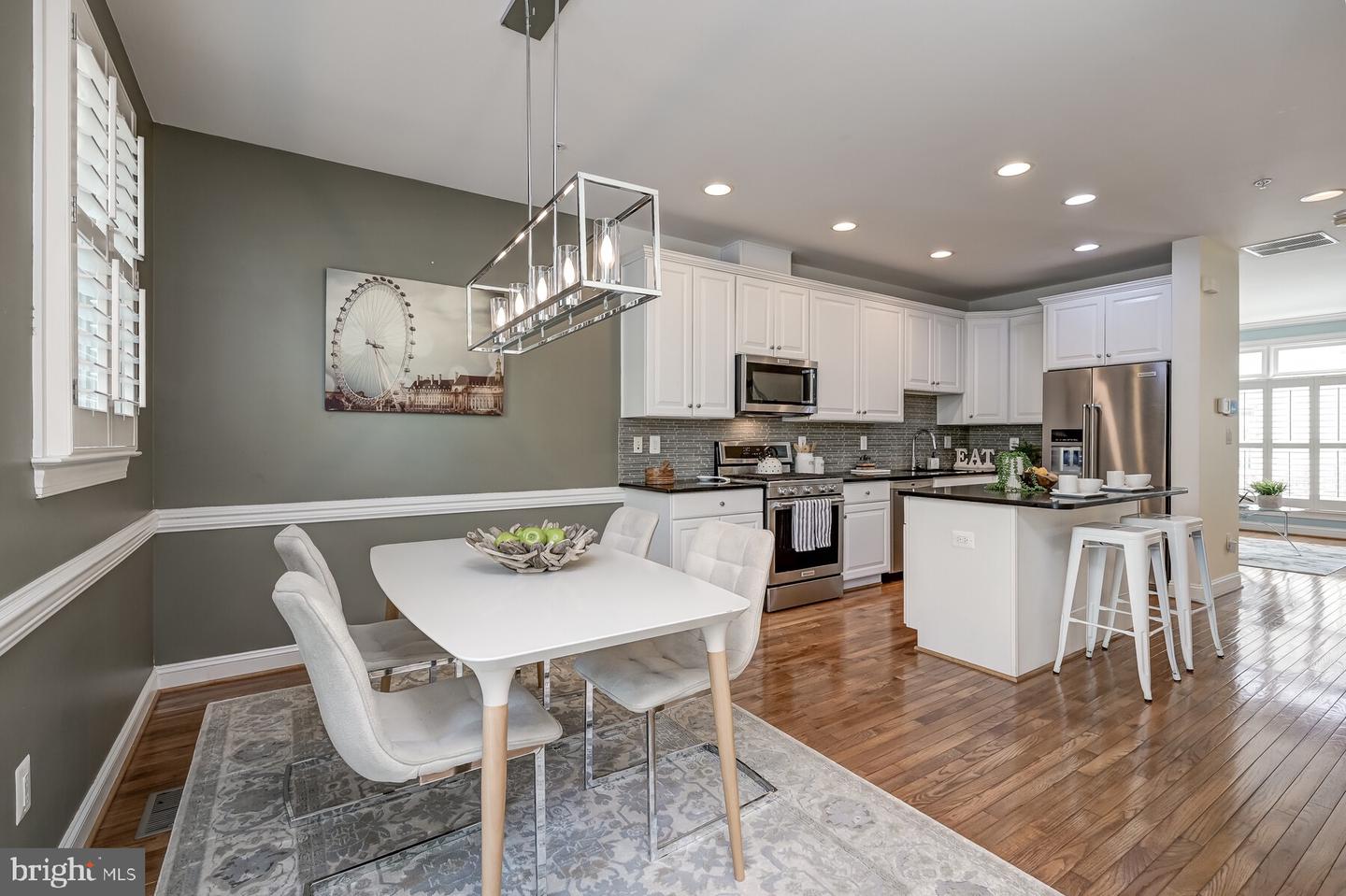 1236 Harbor Island Walk Property Photo 16