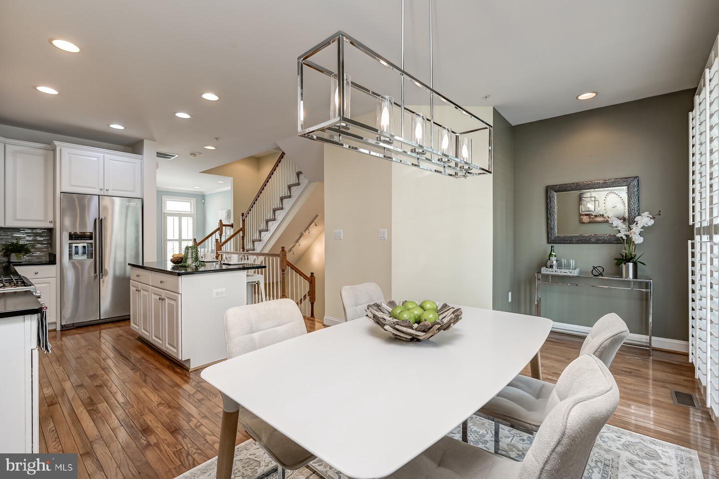 1236 Harbor Island Walk Property Photo 17