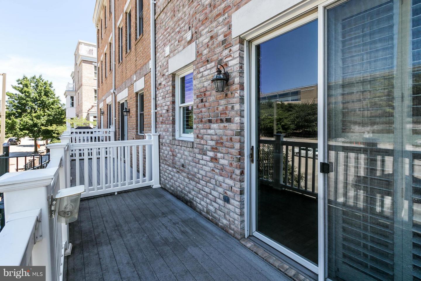 1236 Harbor Island Walk Property Photo 23