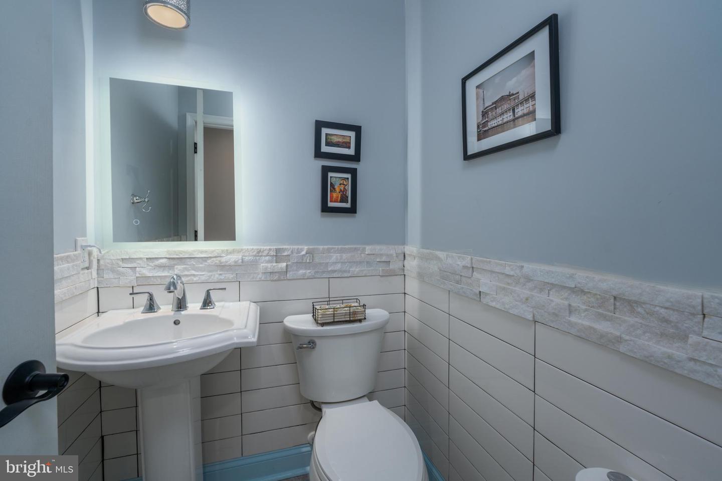 840 S Bond St Property Photo 12