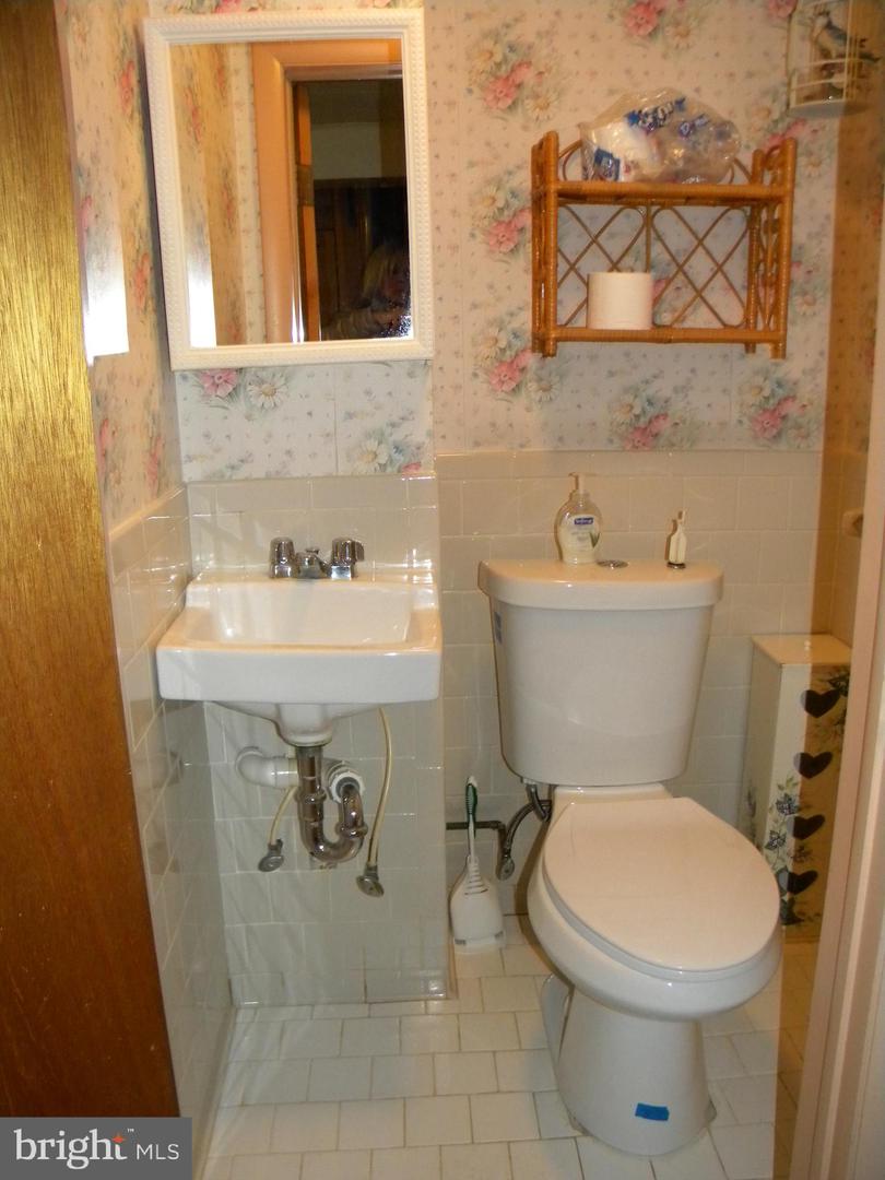 325 Imla St Property Photo 23