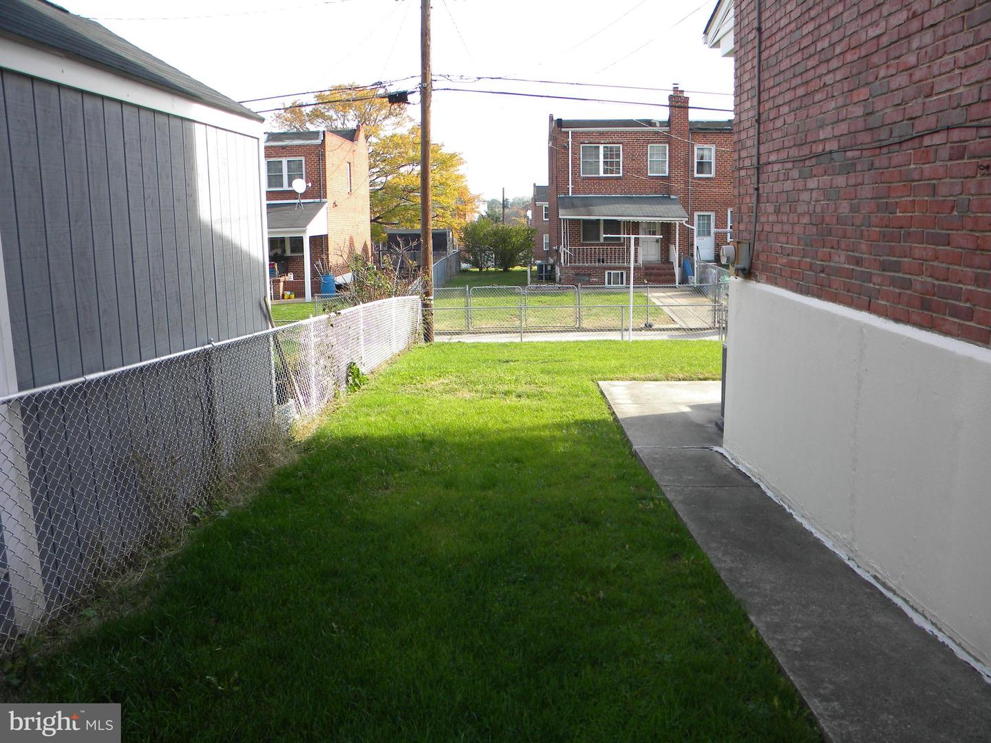 325 Imla St Property Photo 25