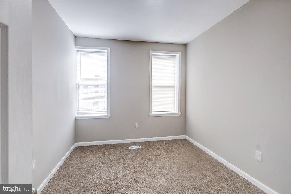 748 N Grantley St Property Photo 18