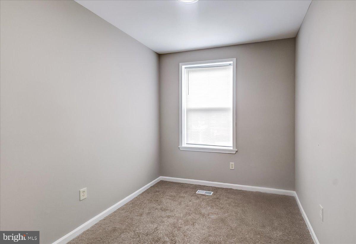 748 N Grantley St Property Photo 20