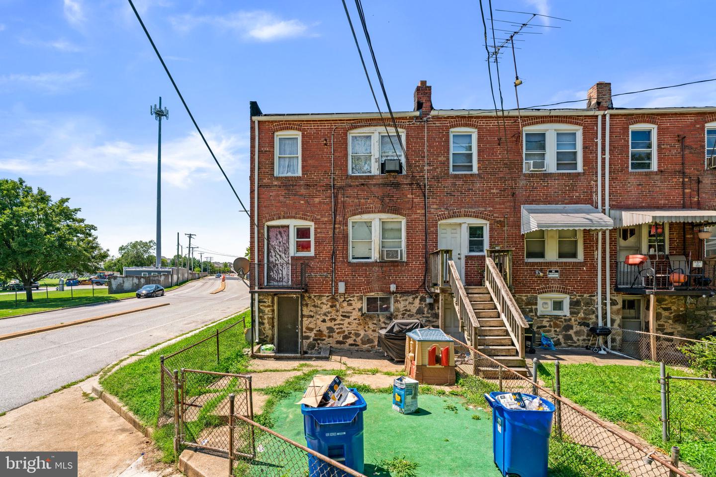 1229 Steelton Ave Property Photo 4