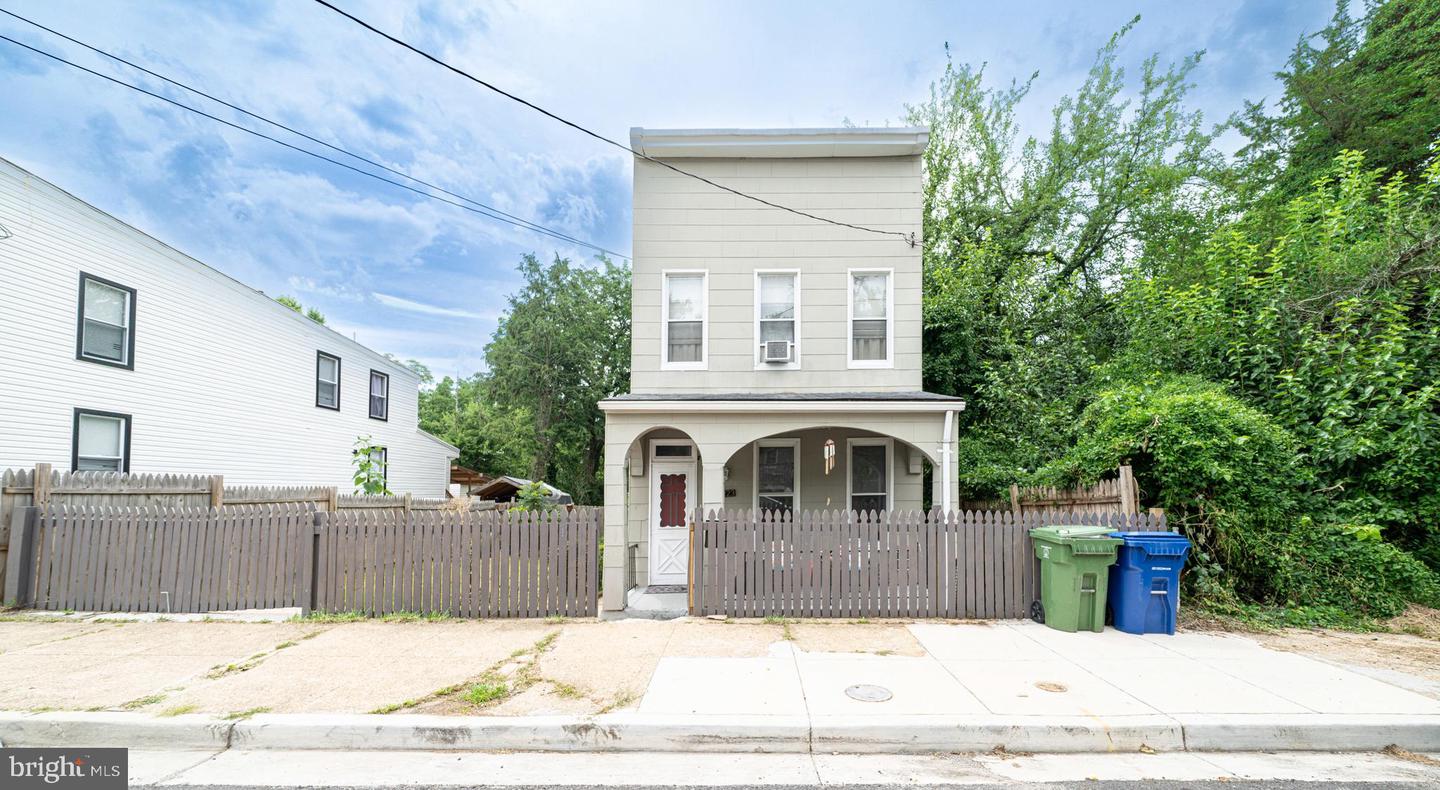 3223 Strickland St Property Photo 1