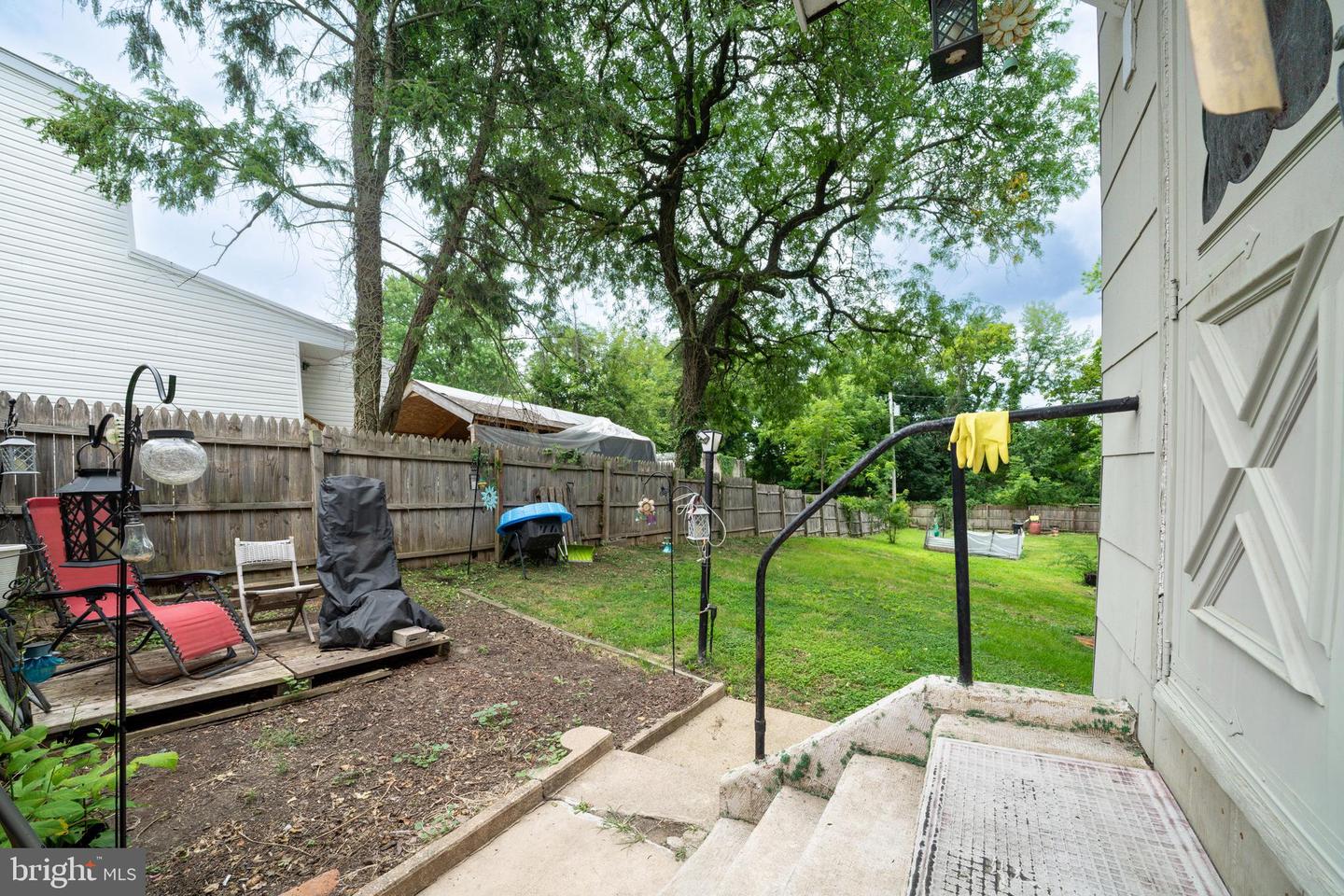 3223 Strickland St Property Photo 5