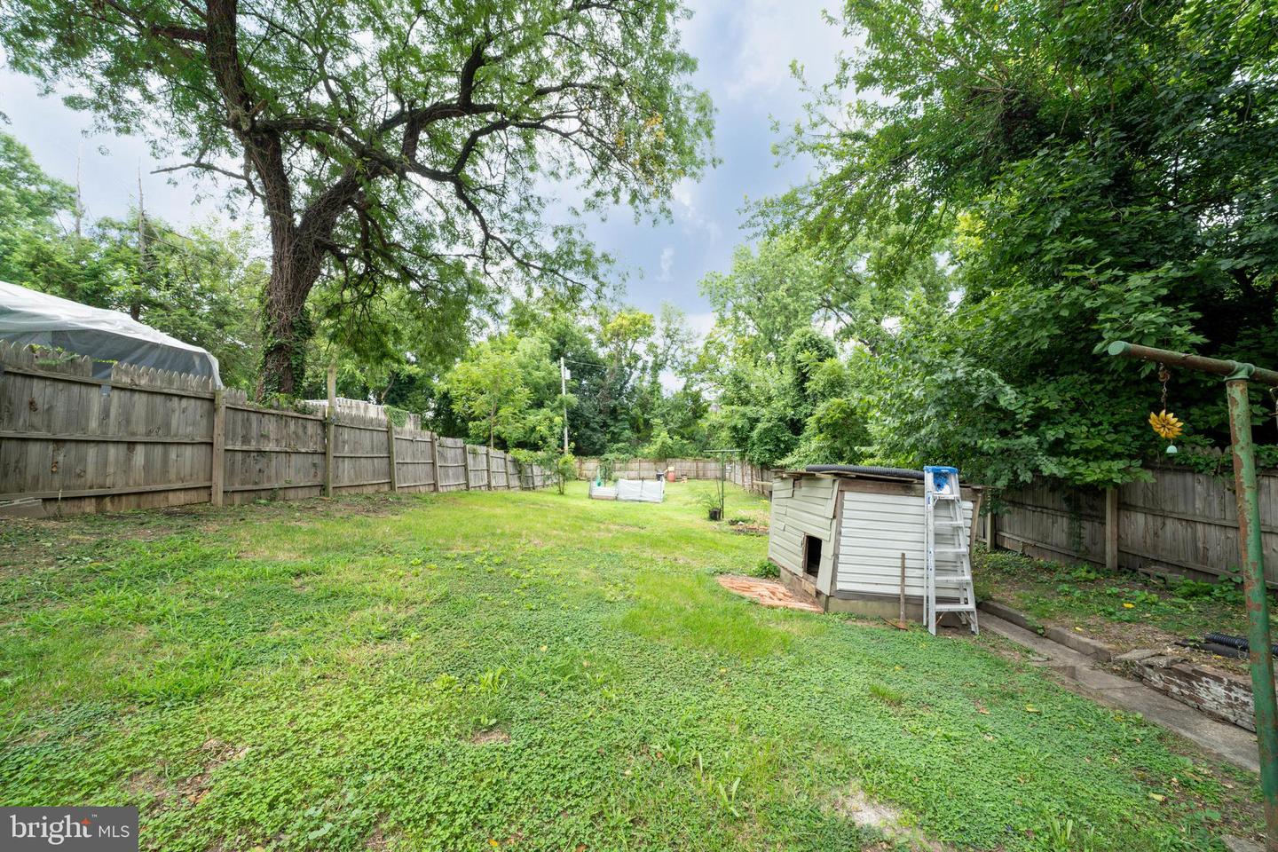 3223 Strickland St Property Photo 8