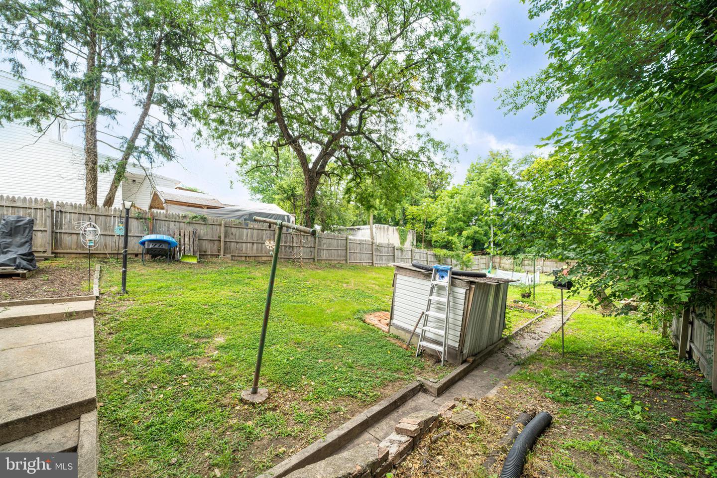 3223 Strickland St Property Photo 10