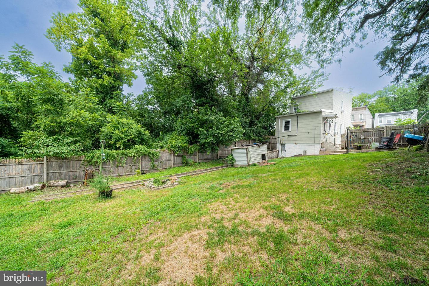 3223 Strickland St Property Photo 12
