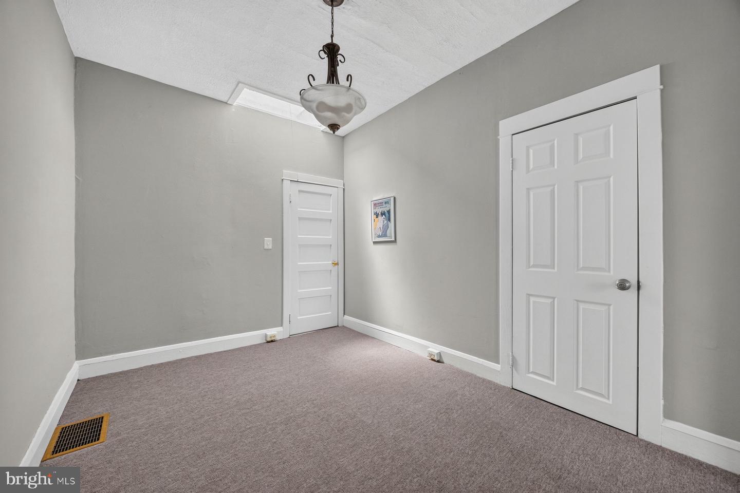 602 S Macon St Property Photo 22