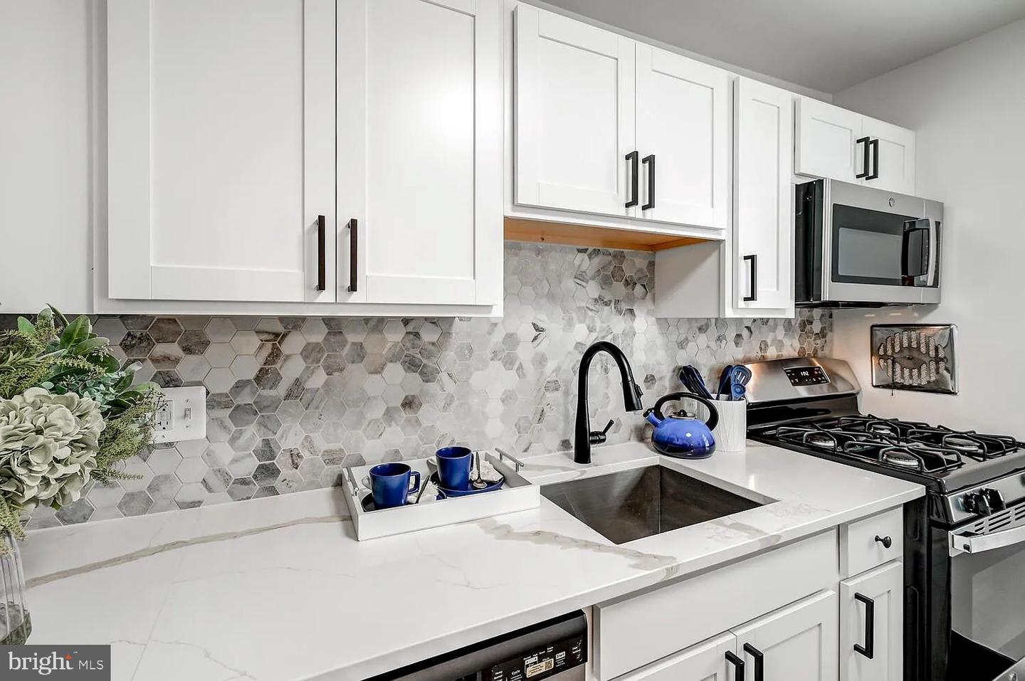 4002 Linkwood Rd #a Property Photo 2