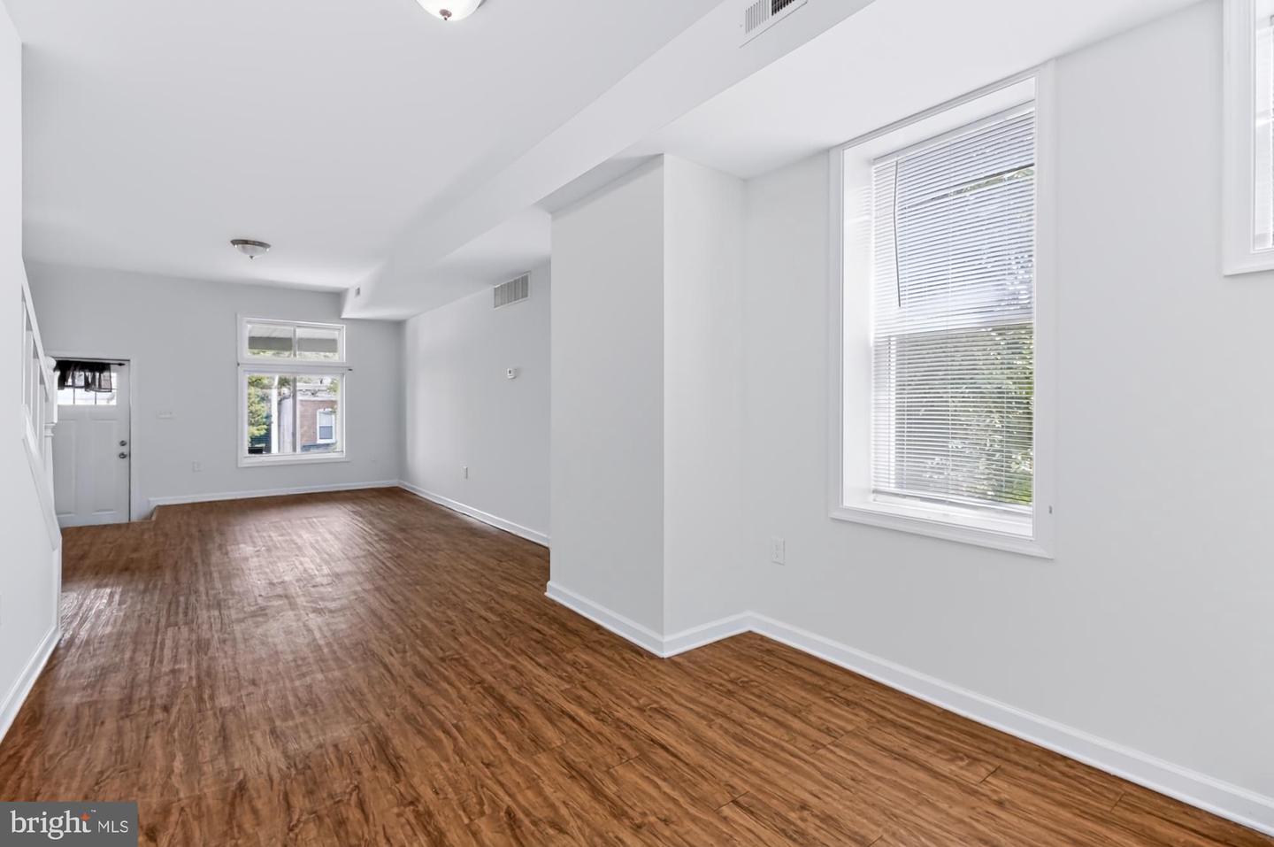 1100 Ashburton St Property Photo 8