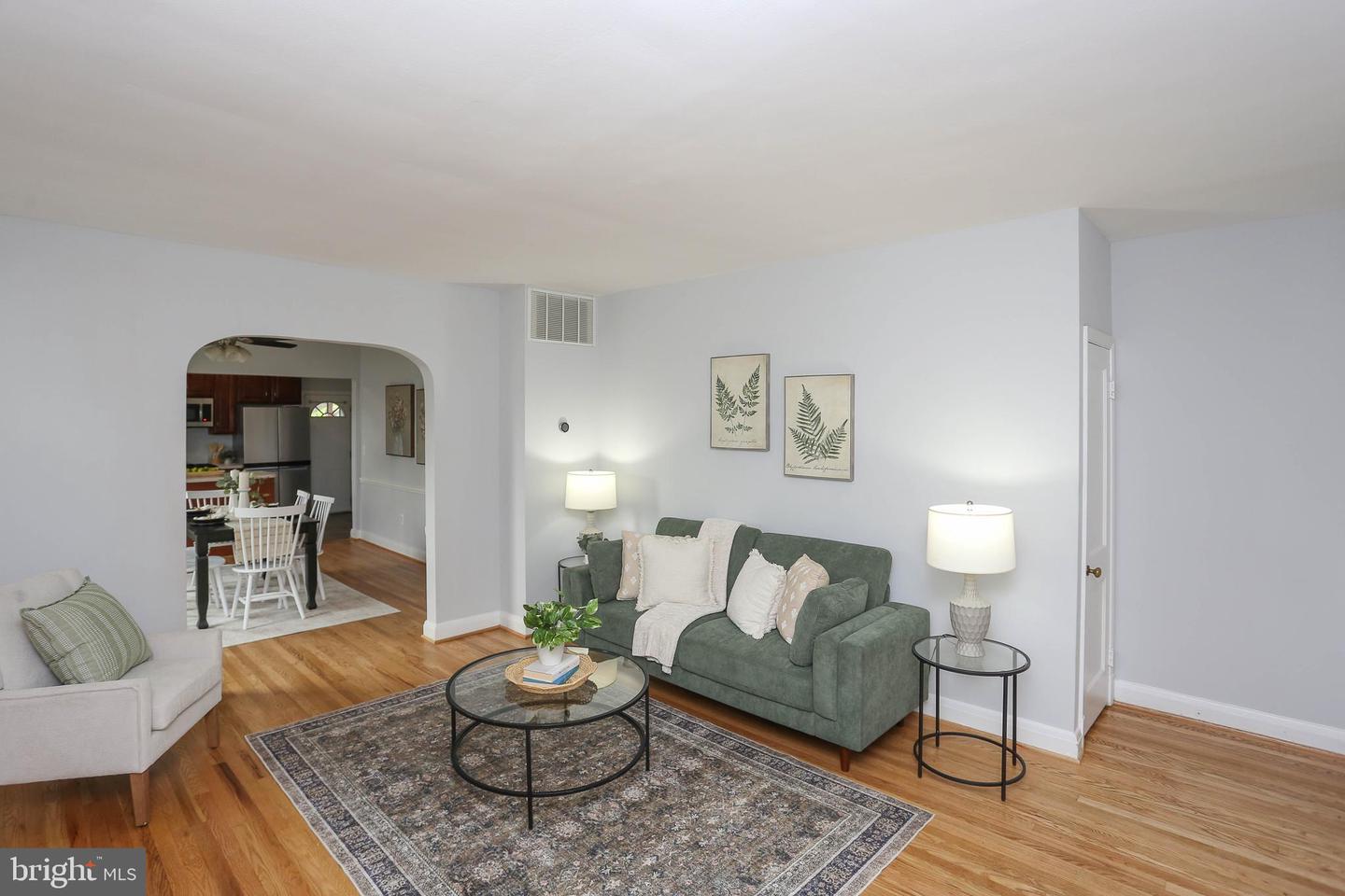 409 Wickham Rd S Property Photo 5