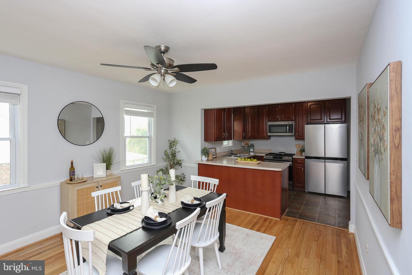 409 Wickham Rd S Property Photo 9