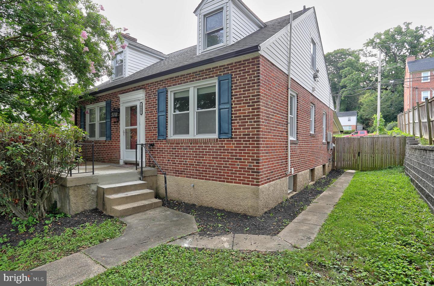 409 Wickham Rd S Property Photo 43