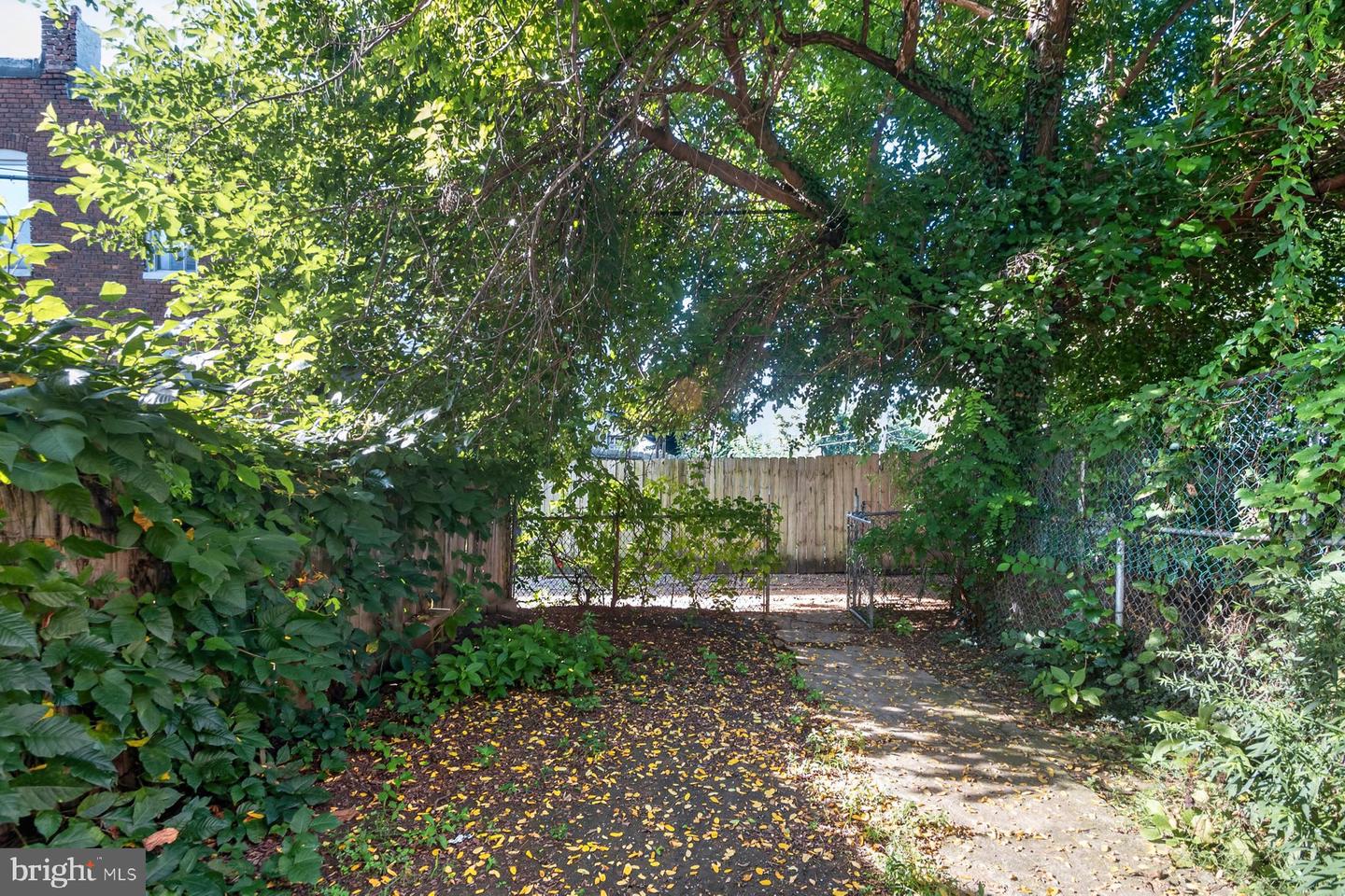 4011 Edmondson Ave Property Photo 8