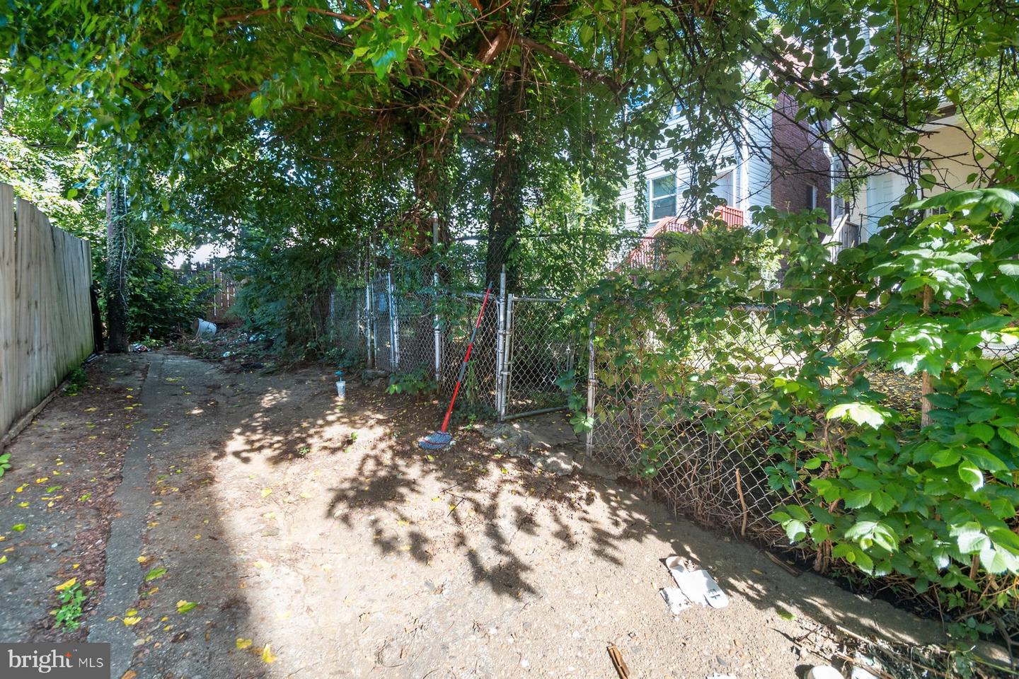 4011 Edmondson Ave Property Photo 10
