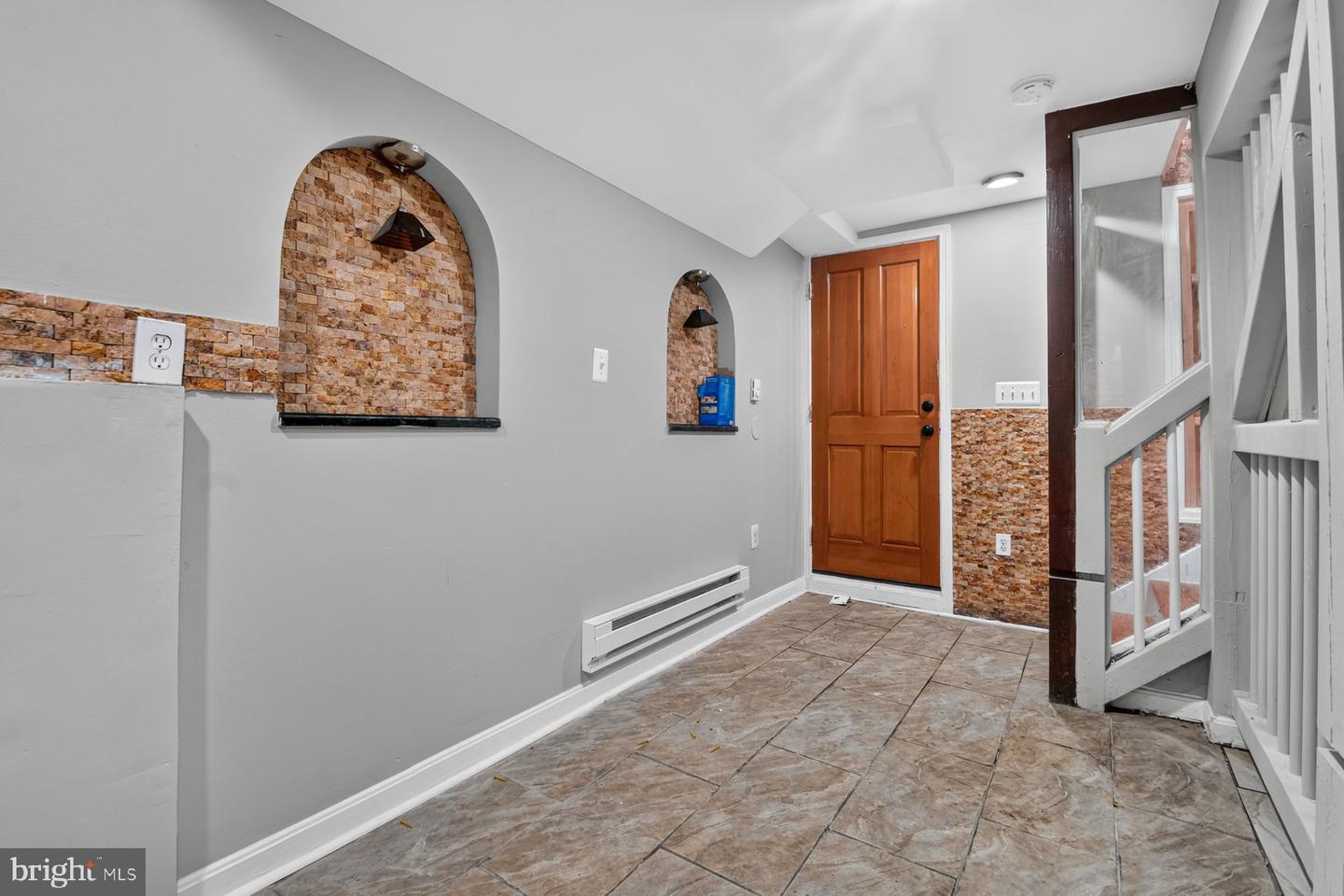 504 Callender St Property Photo 6